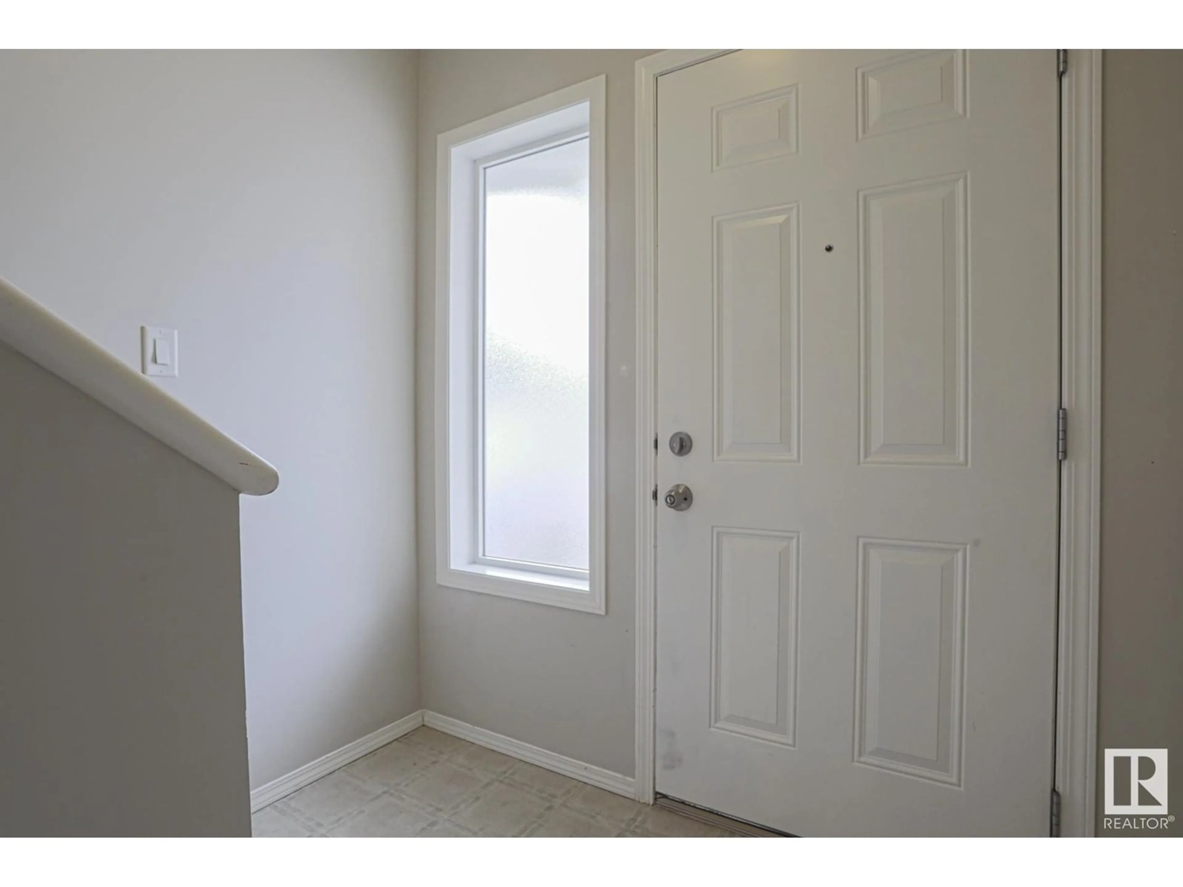 Indoor entryway for #26 - 451 HYNDMAN CR, Edmonton Alberta T5A5J3