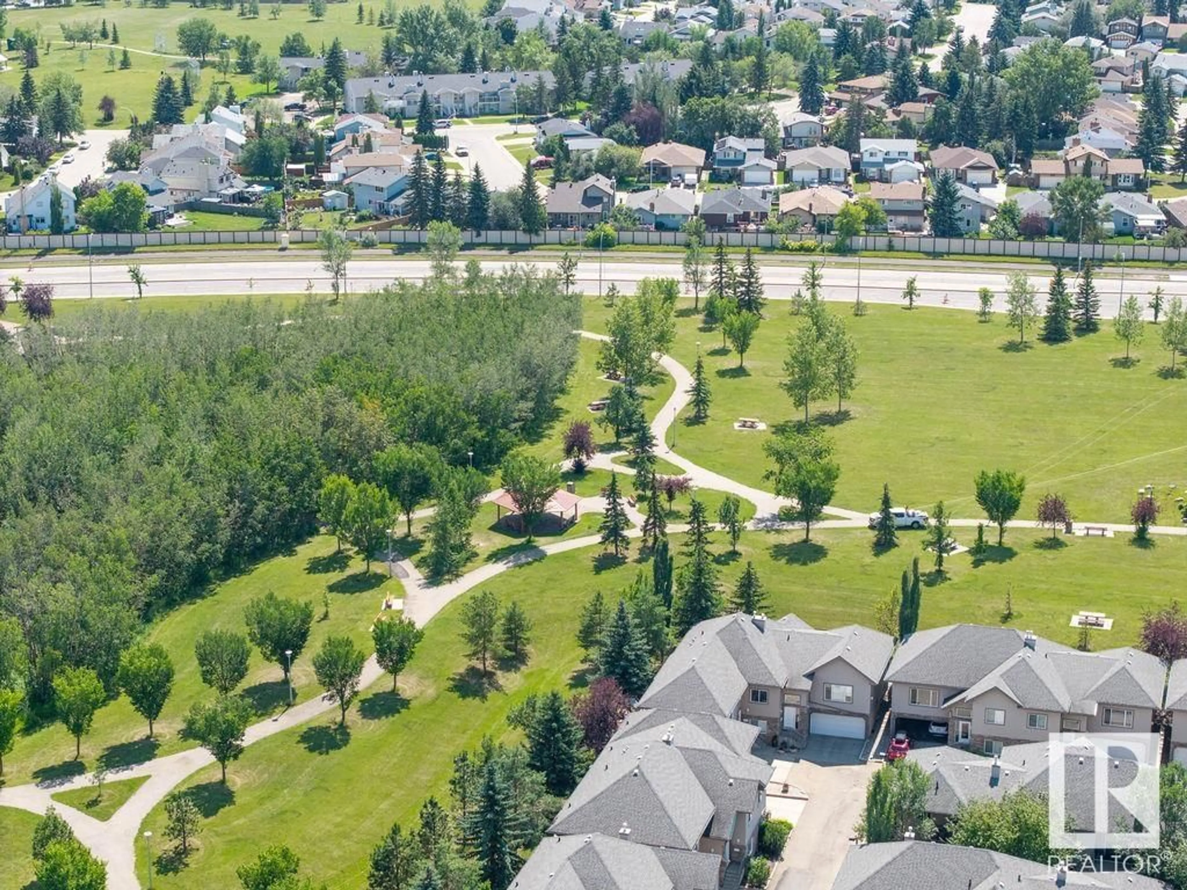 A pic from outside/outdoor area/front of a property/back of a property/a pic from drone, unknown for 17624 96 AV, Edmonton Alberta T5T6C2