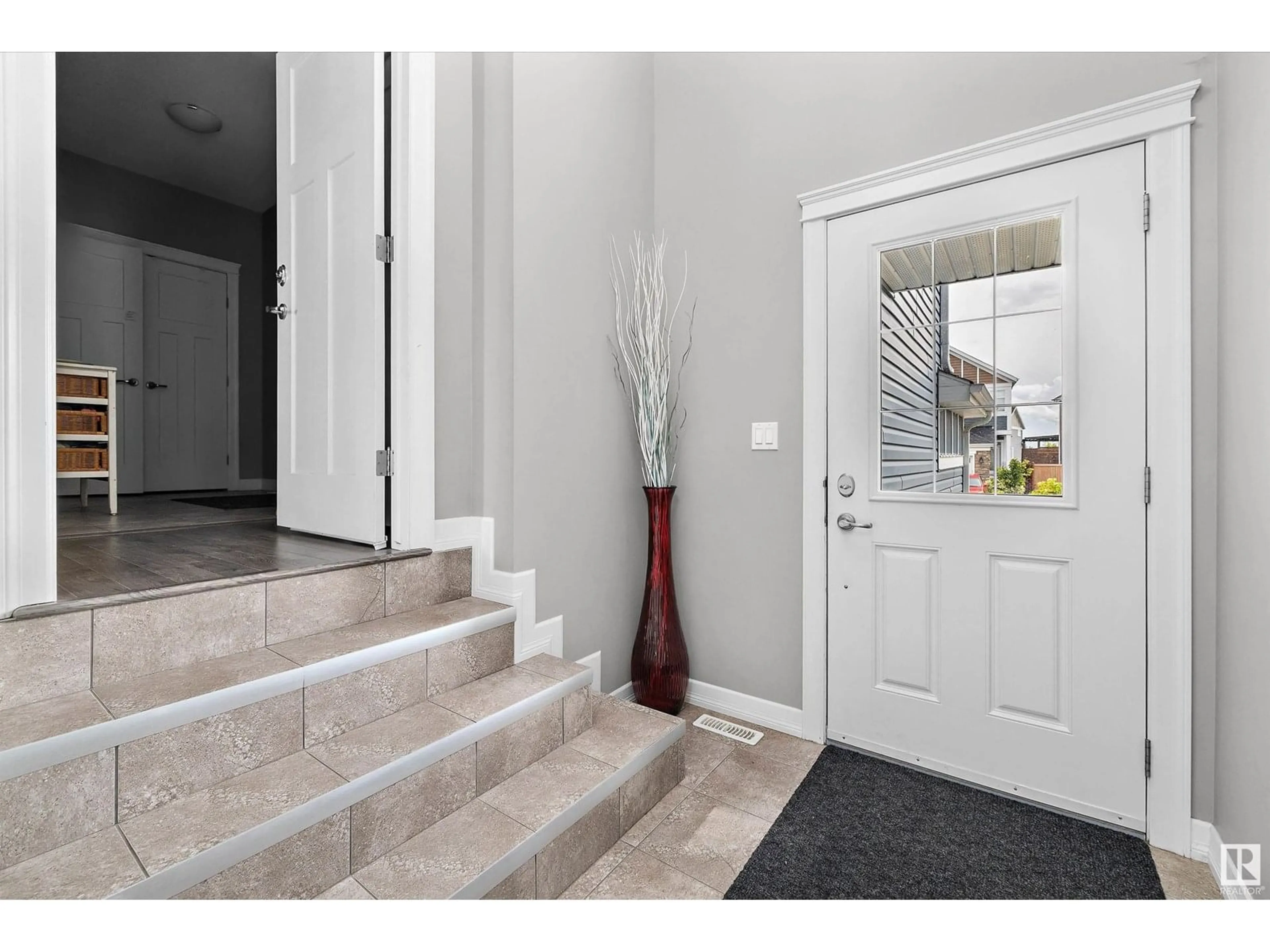 Indoor entryway for 166 STURTZ BN, Leduc Alberta T9E1E3
