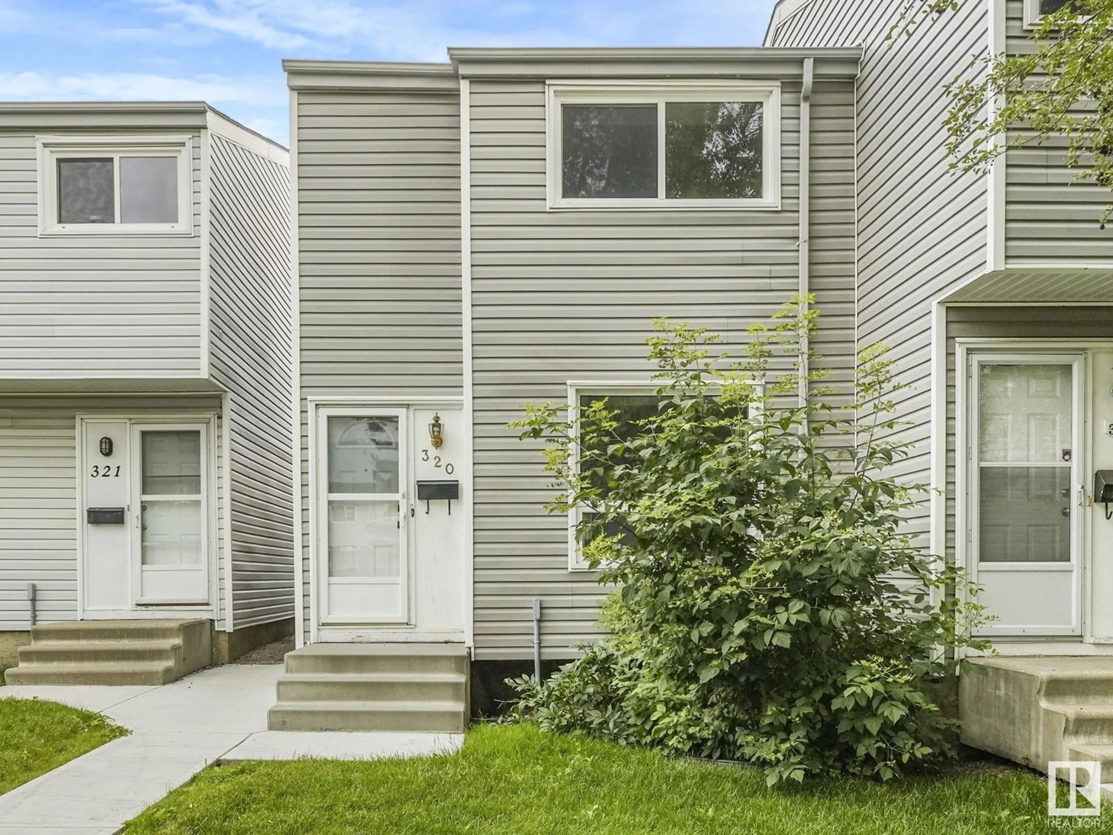 Home with vinyl exterior material, street for 320 NORTHGATE TC, Edmonton Alberta T5E3E3