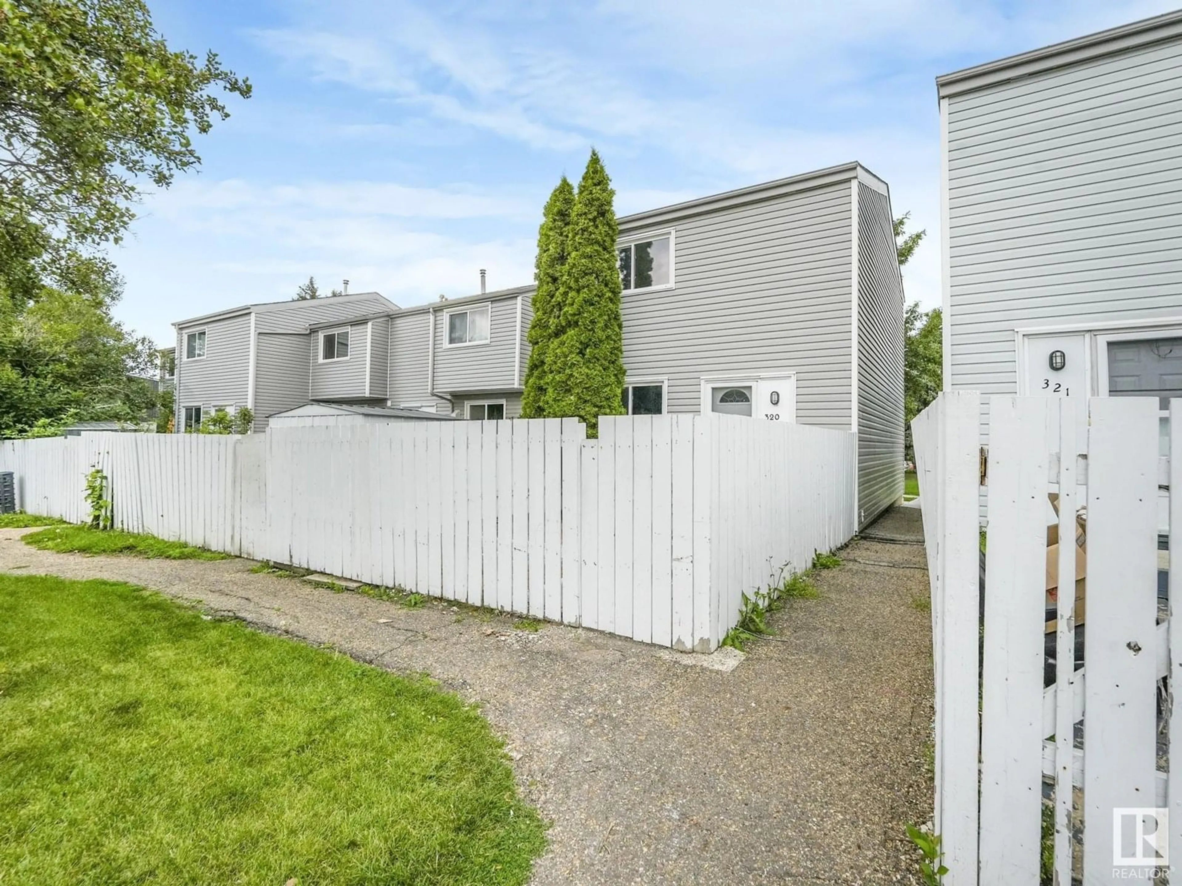 A pic from outside/outdoor area/front of a property/back of a property/a pic from drone, street for 320 NORTHGATE TC, Edmonton Alberta T5E3E3
