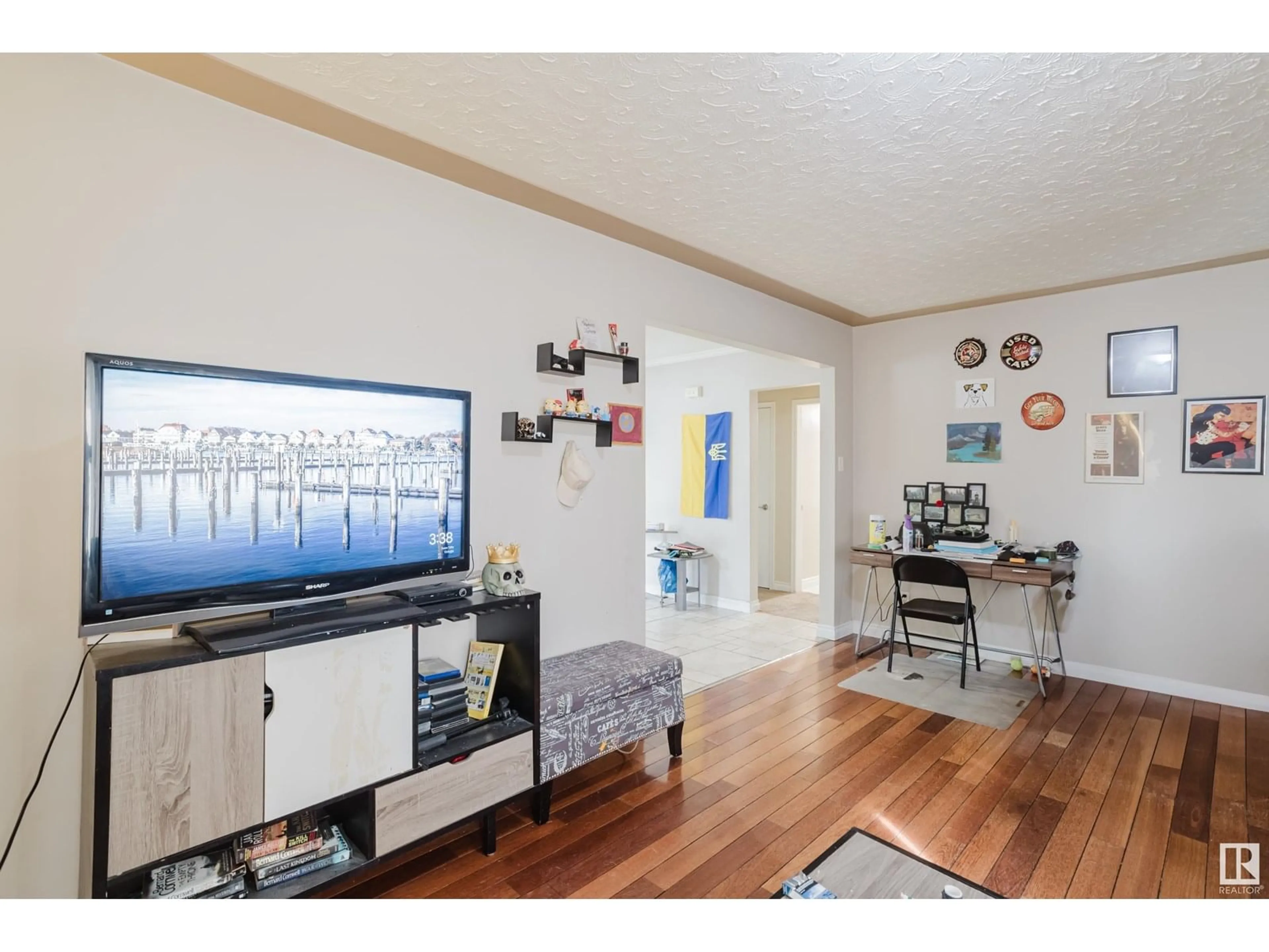 Unknown for 12720 135 AV, Edmonton Alberta T5L3X5
