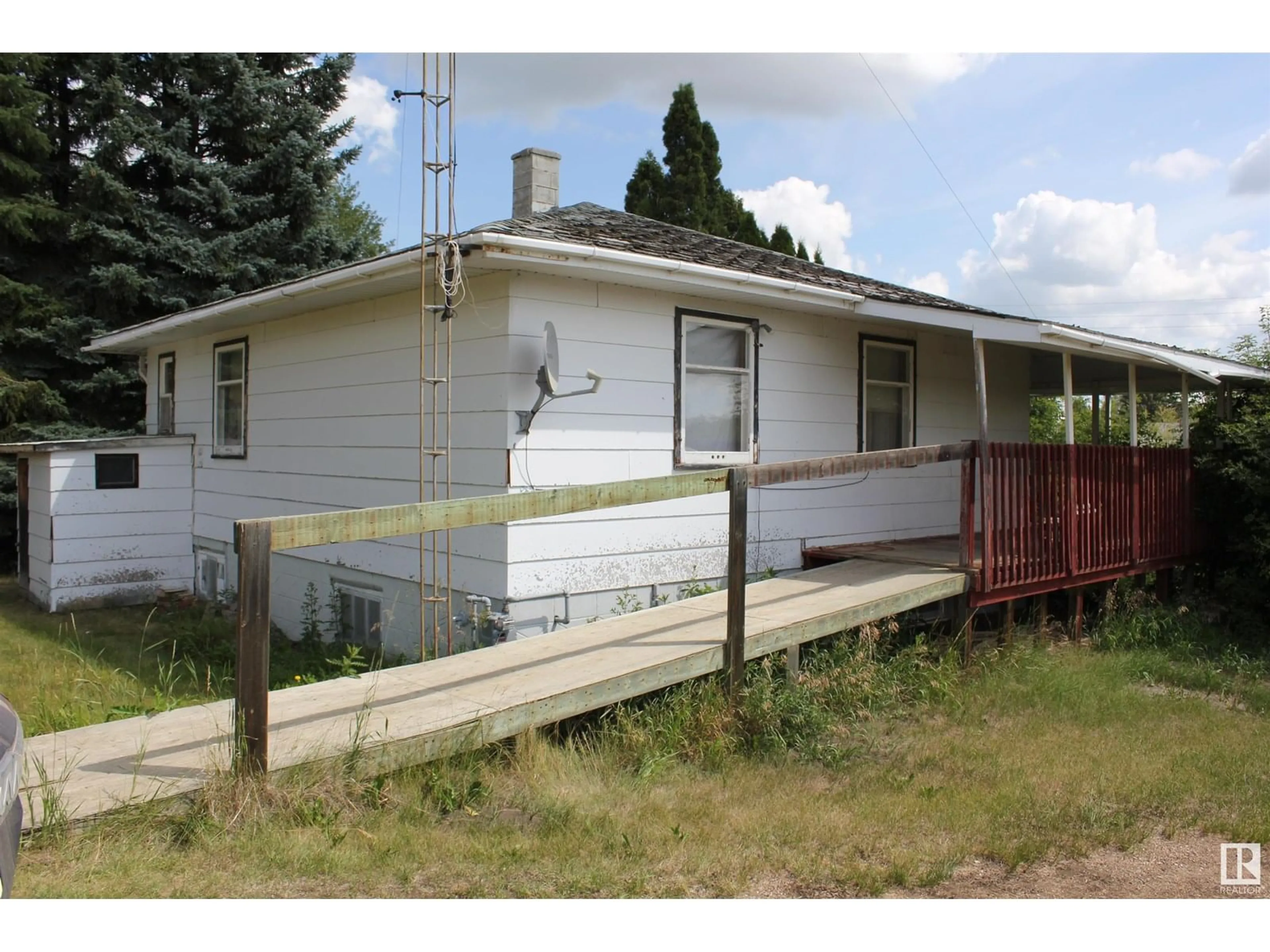 Unknown for W - 12 2 ST, Derwent Alberta T0B1C0