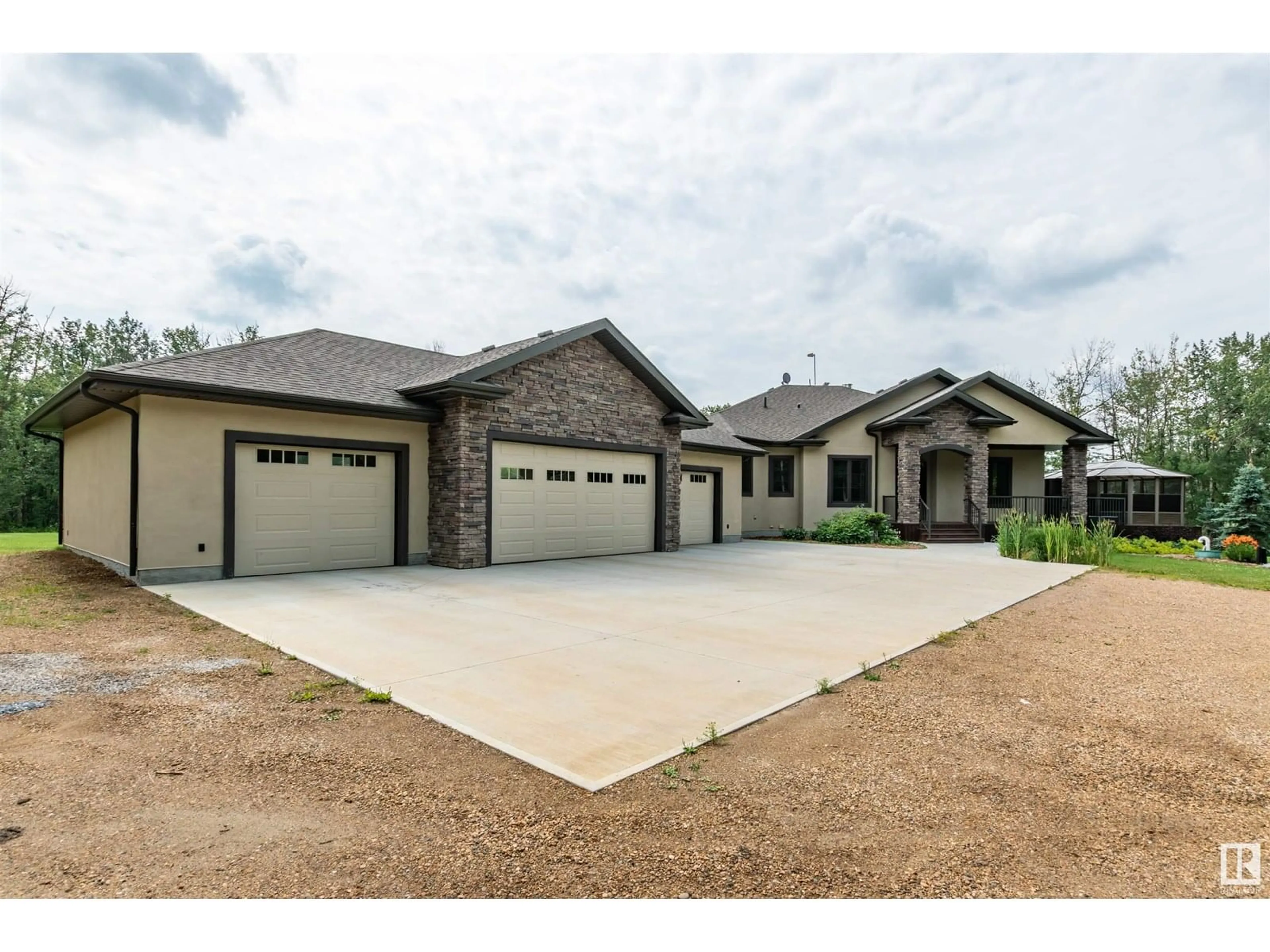 Unknown for 52449 RGE ROAD 214, Rural Strathcona County Alberta T8E2G8