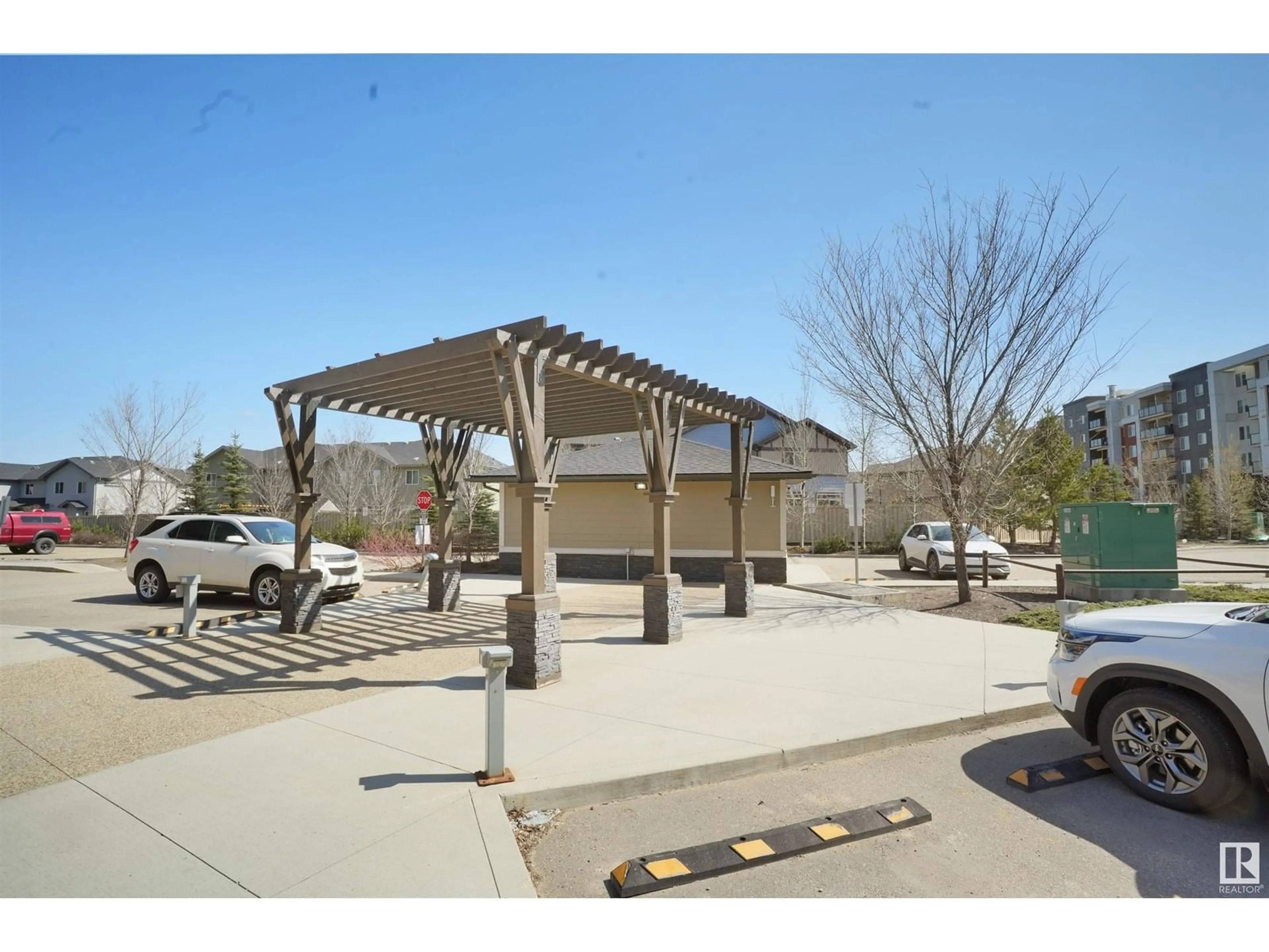 Patio, street for 216 - 3315 JAMES MOWATT TR, Edmonton Alberta T6W3L9