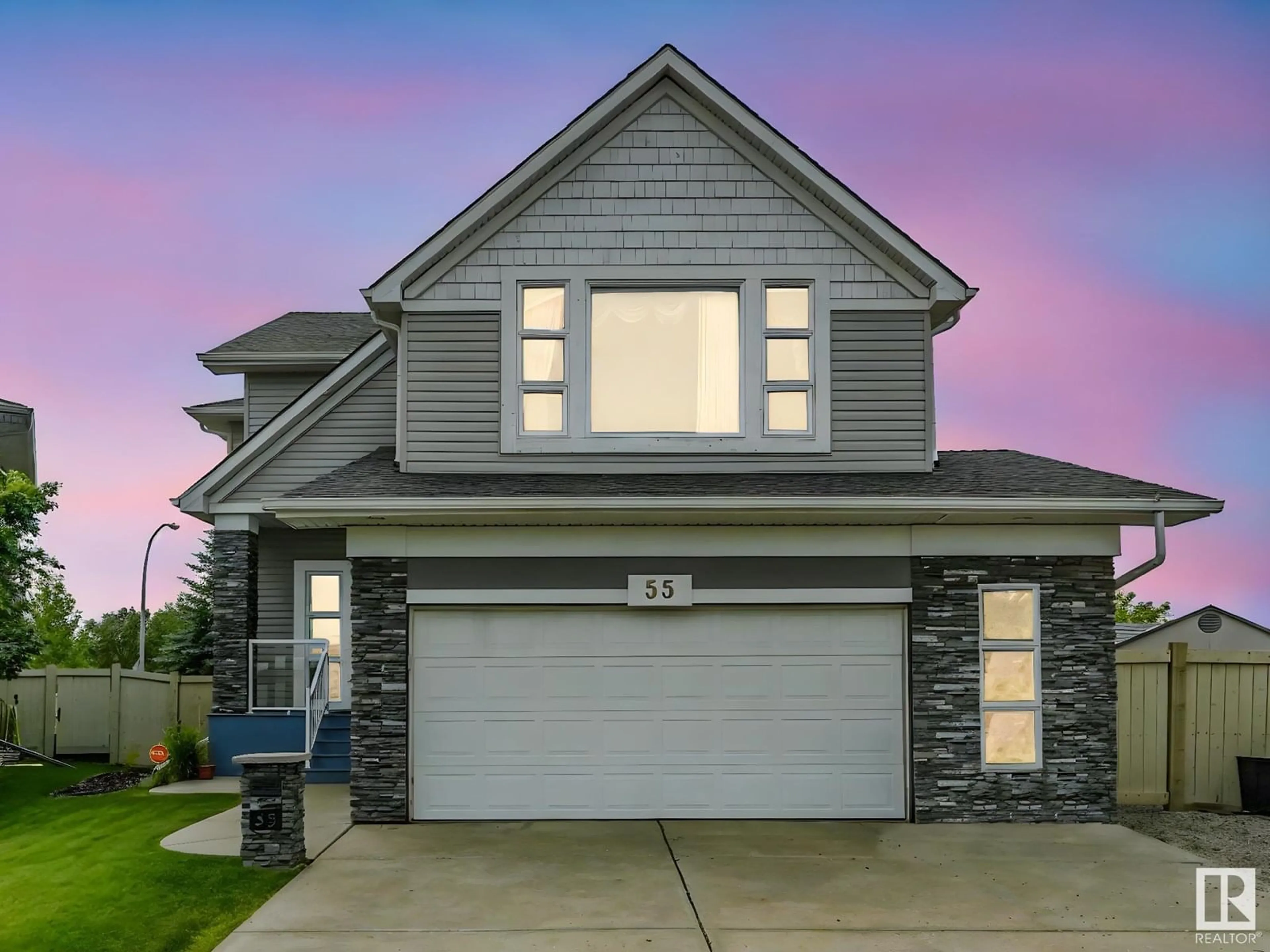 Home with vinyl exterior material, street for 55 RIDGELAND PT, Sherwood Park Alberta T8A6N5