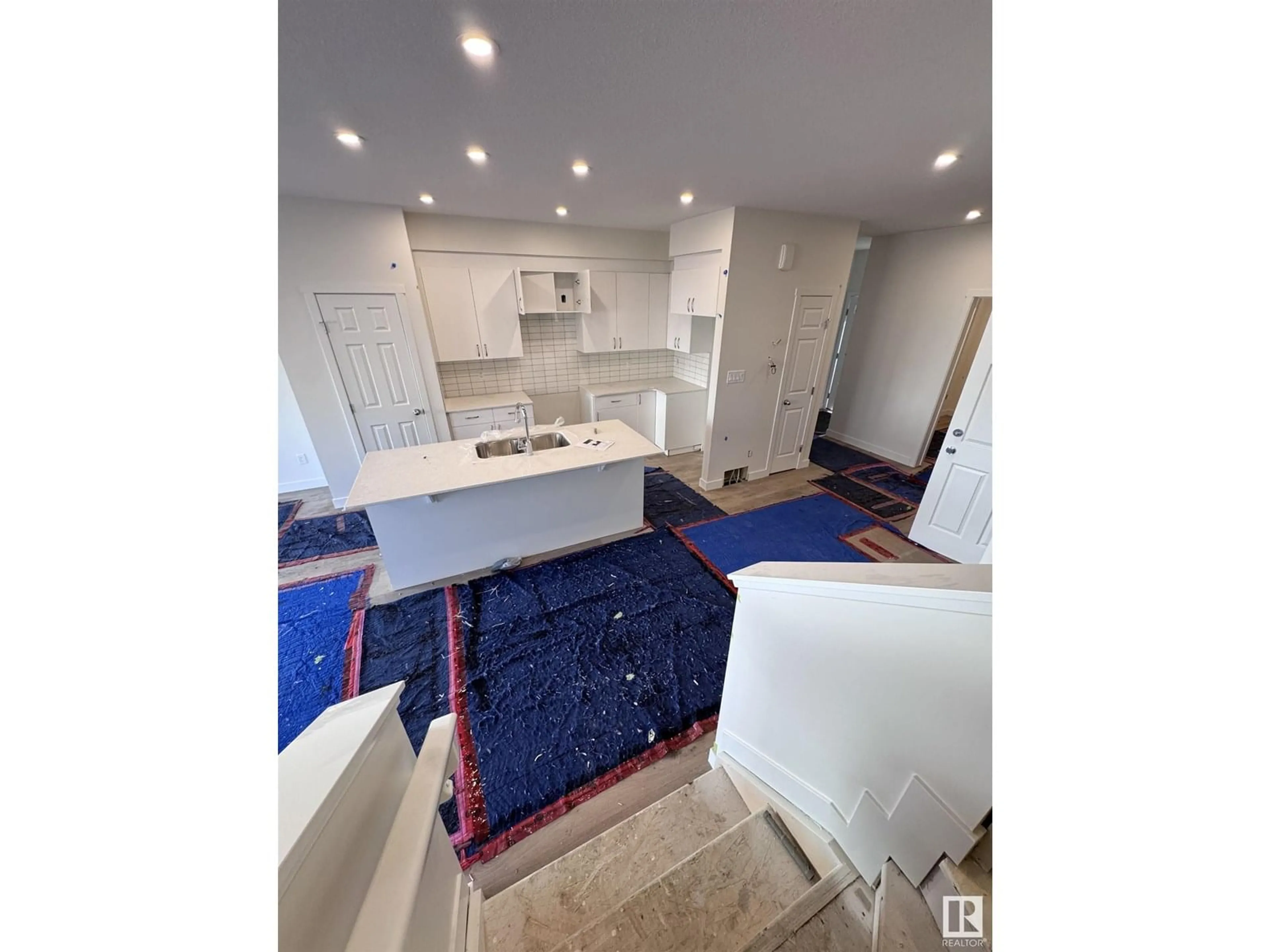 Open concept kitchen, unknown for NW - 2009 209A ST, Edmonton Alberta T6M3C8