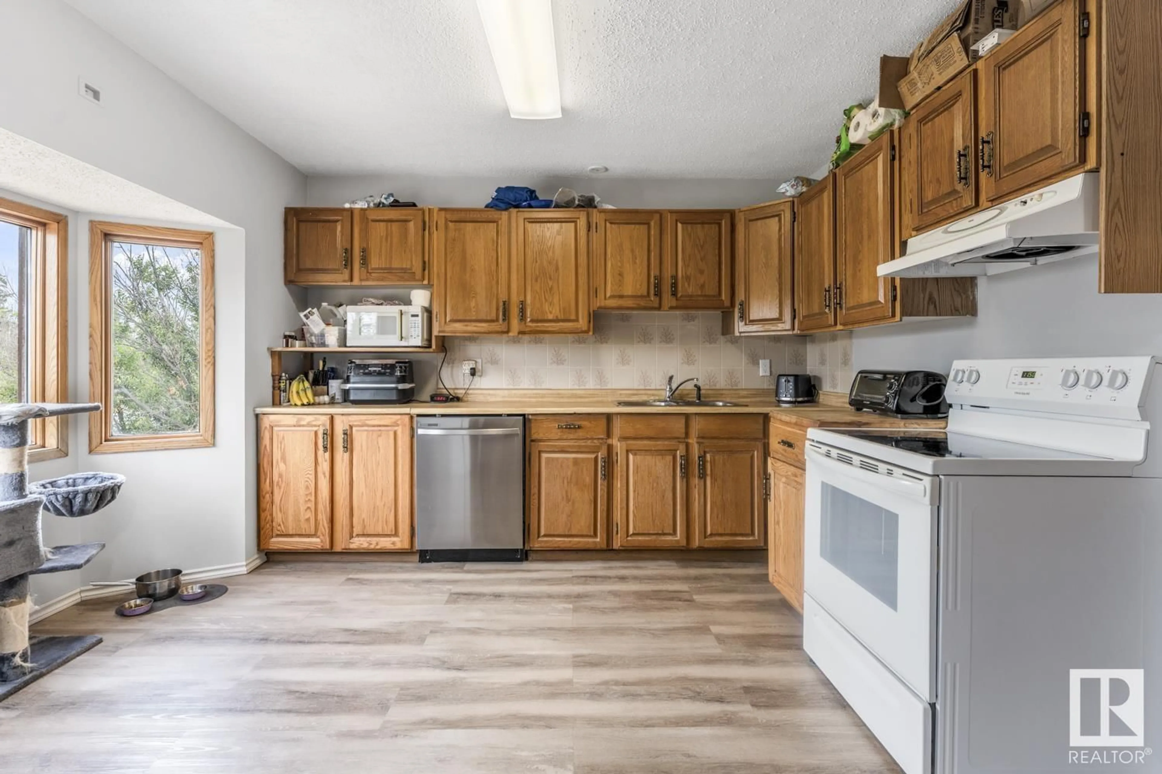 Standard kitchen, unknown for 260 - 57201 RNG RD, Rural St. Paul County Alberta T0A3A0