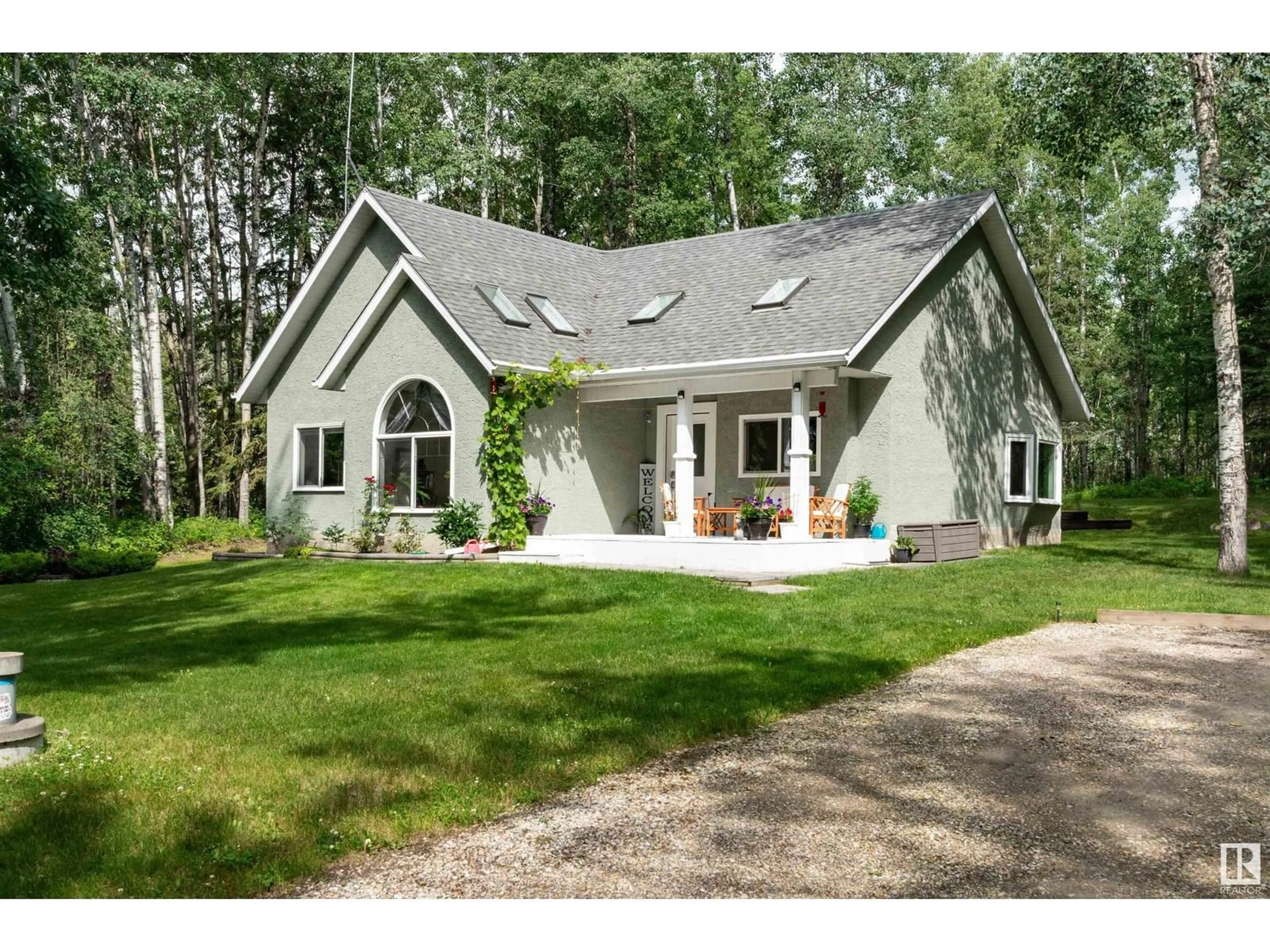 Home with vinyl exterior material, unknown for 50529 RGE ROAD 21, Rural Parkland County Alberta T7Y2N4