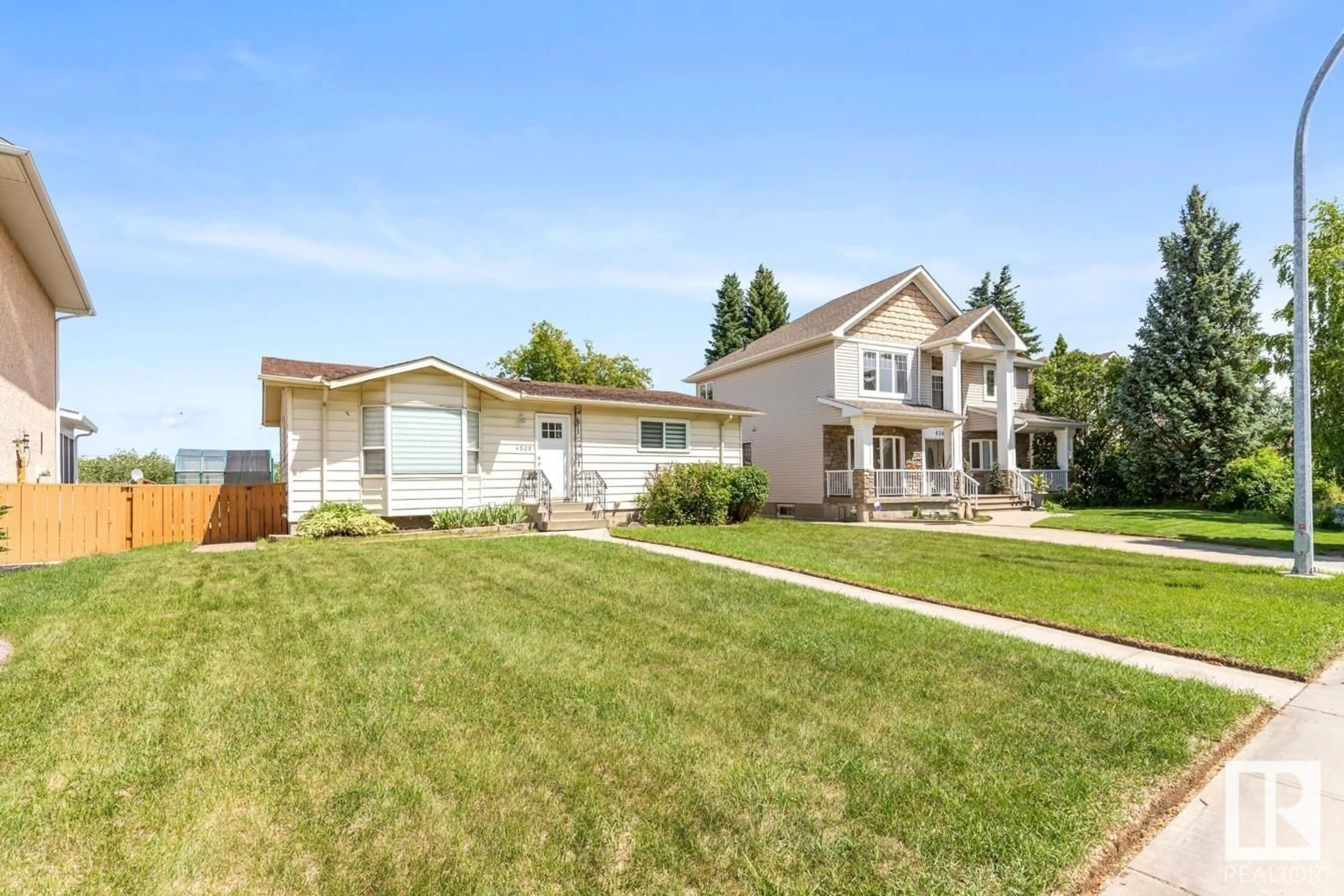A pic from outside/outdoor area/front of a property/back of a property/a pic from drone, street for 4508 109A AV, Edmonton Alberta T6A1S4