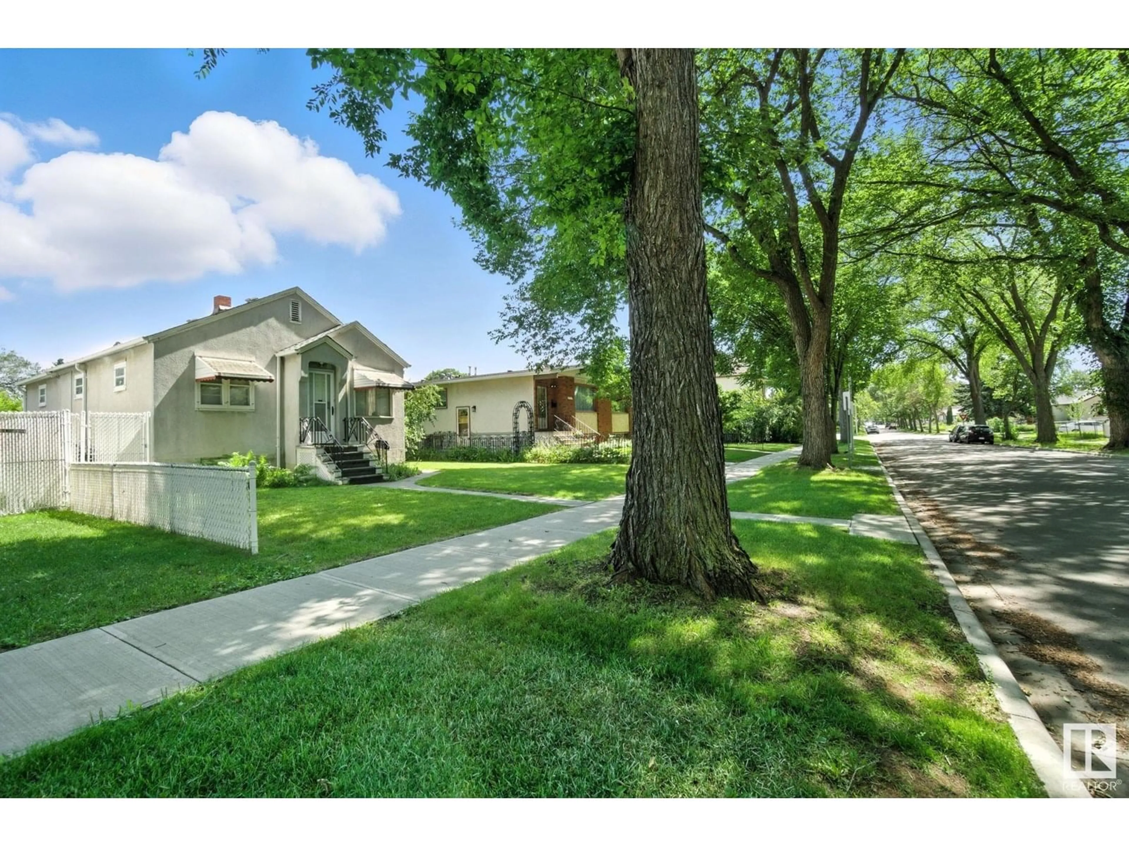 Unknown for NW - 12117 85 ST, Edmonton Alberta T6X1C7