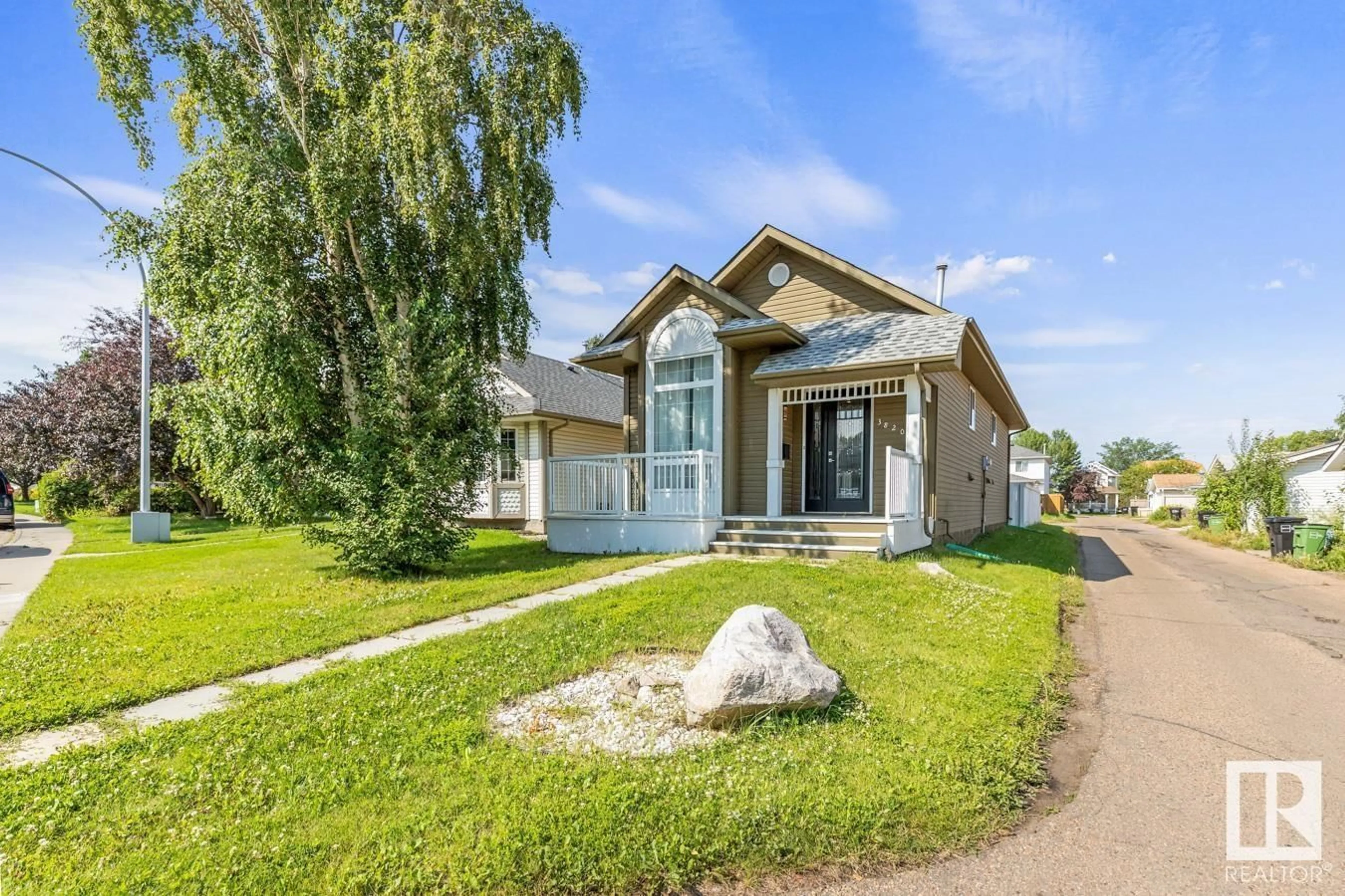 Unknown for 3820 23 ST, Edmonton Alberta T6T1K7