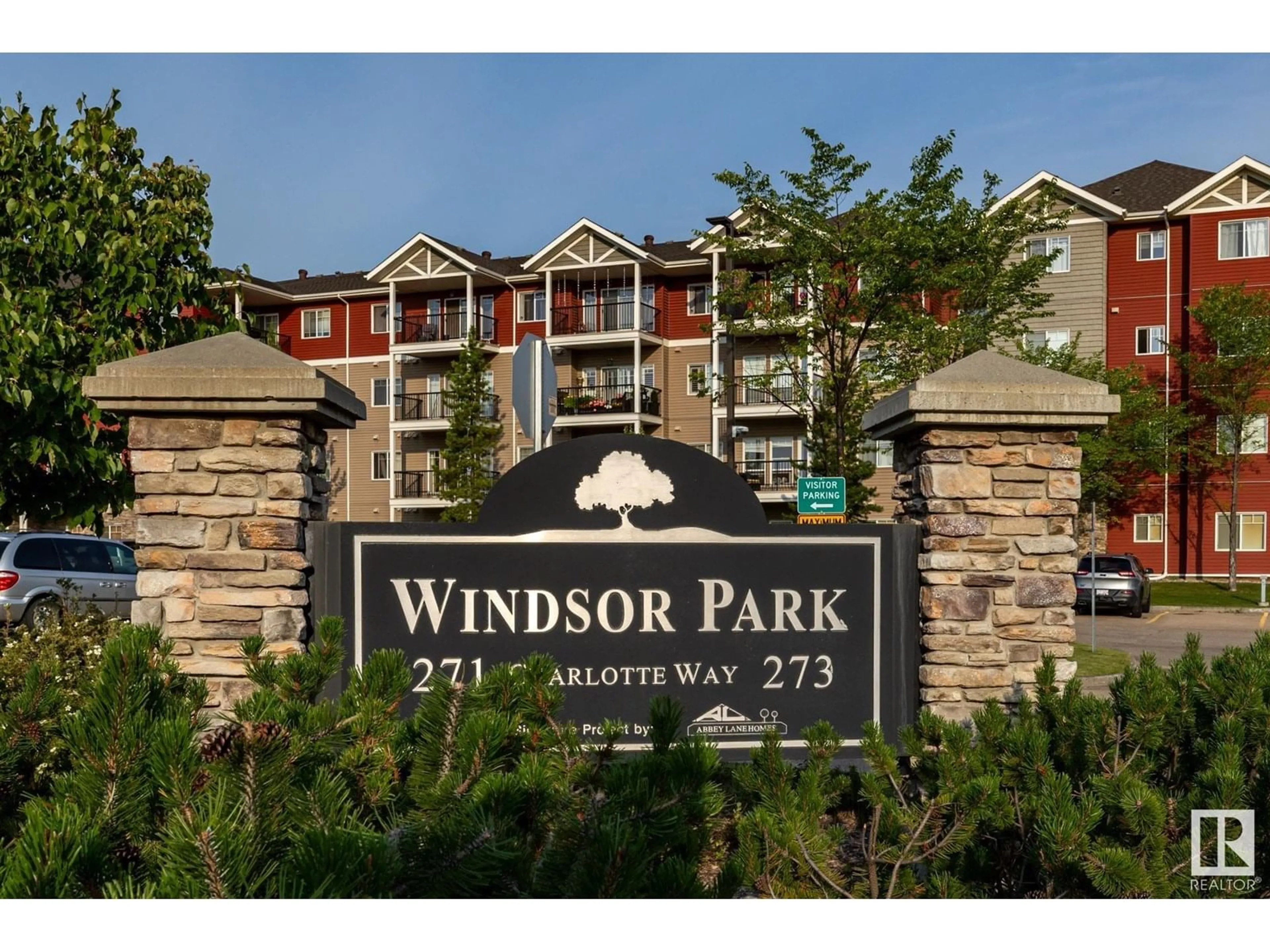 Indoor foyer for 105 - 273 CHARLOTTE WY, Sherwood Park Alberta T8H0N9