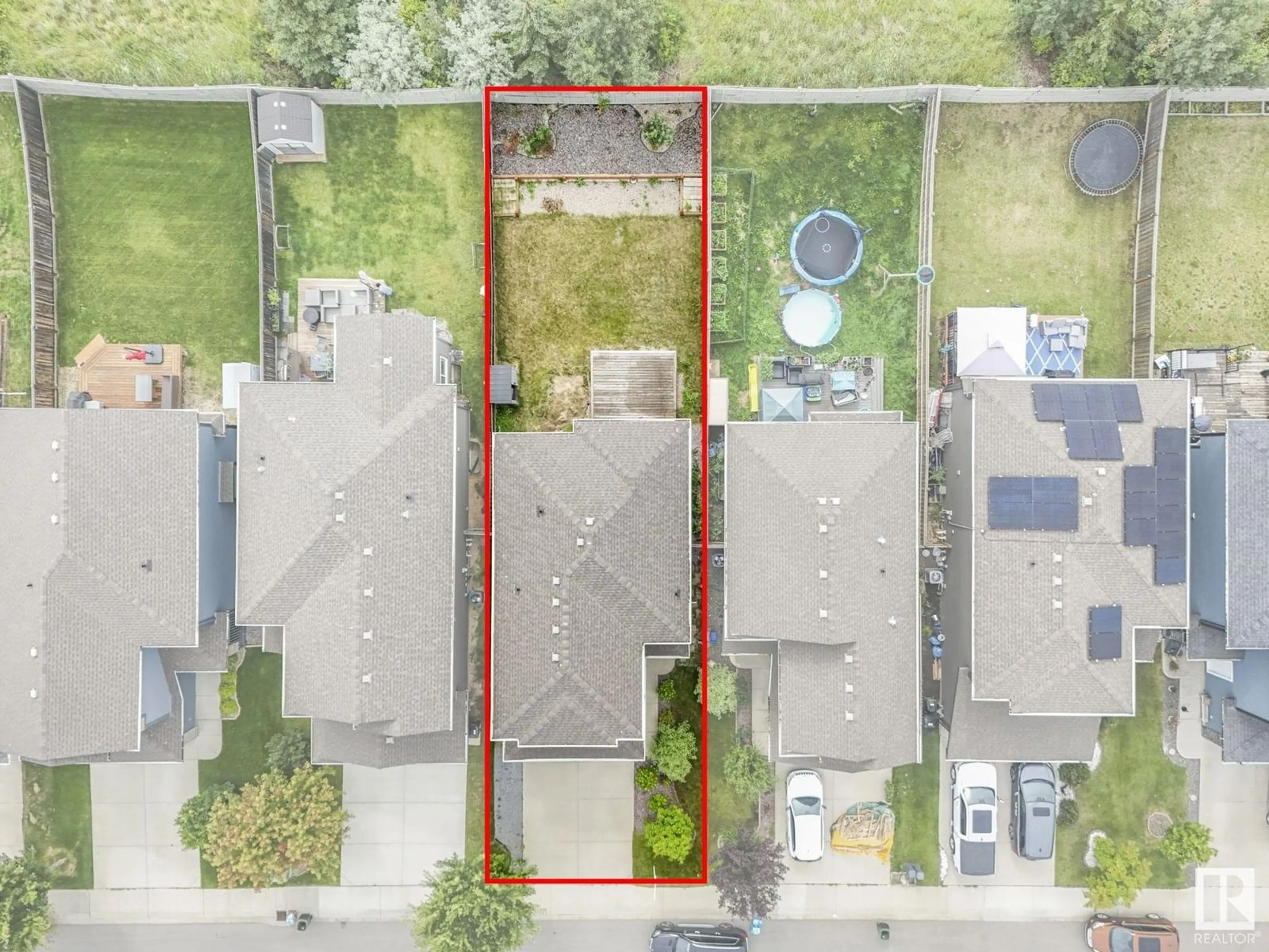 A pic from outside/outdoor area/front of a property/back of a property/a pic from drone, street for NW - 21823 80 AV, Edmonton Alberta T5T4S2