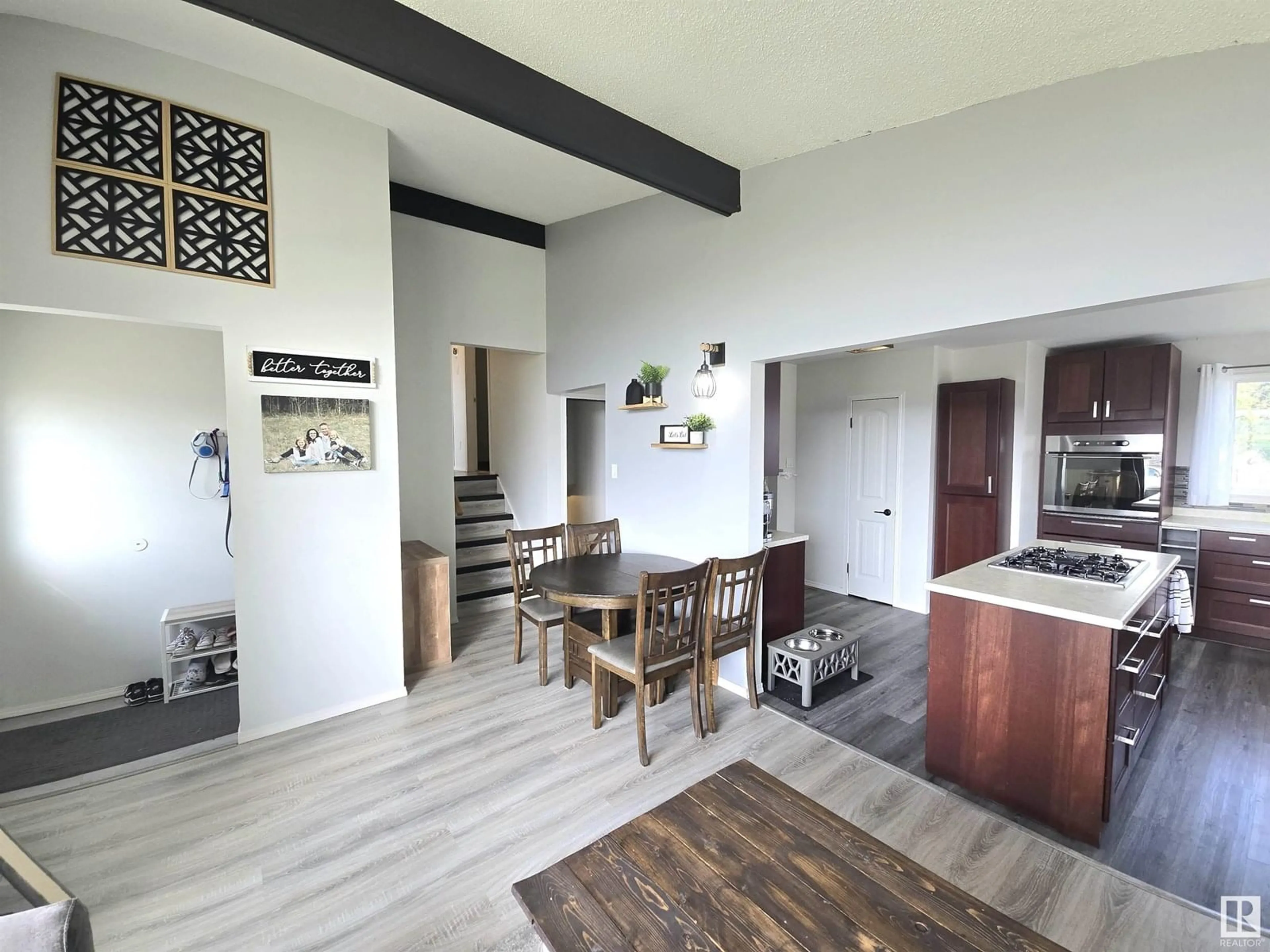 Open concept kitchen, unknown for 4732 54 AV, Whitecourt Alberta T7S1A3