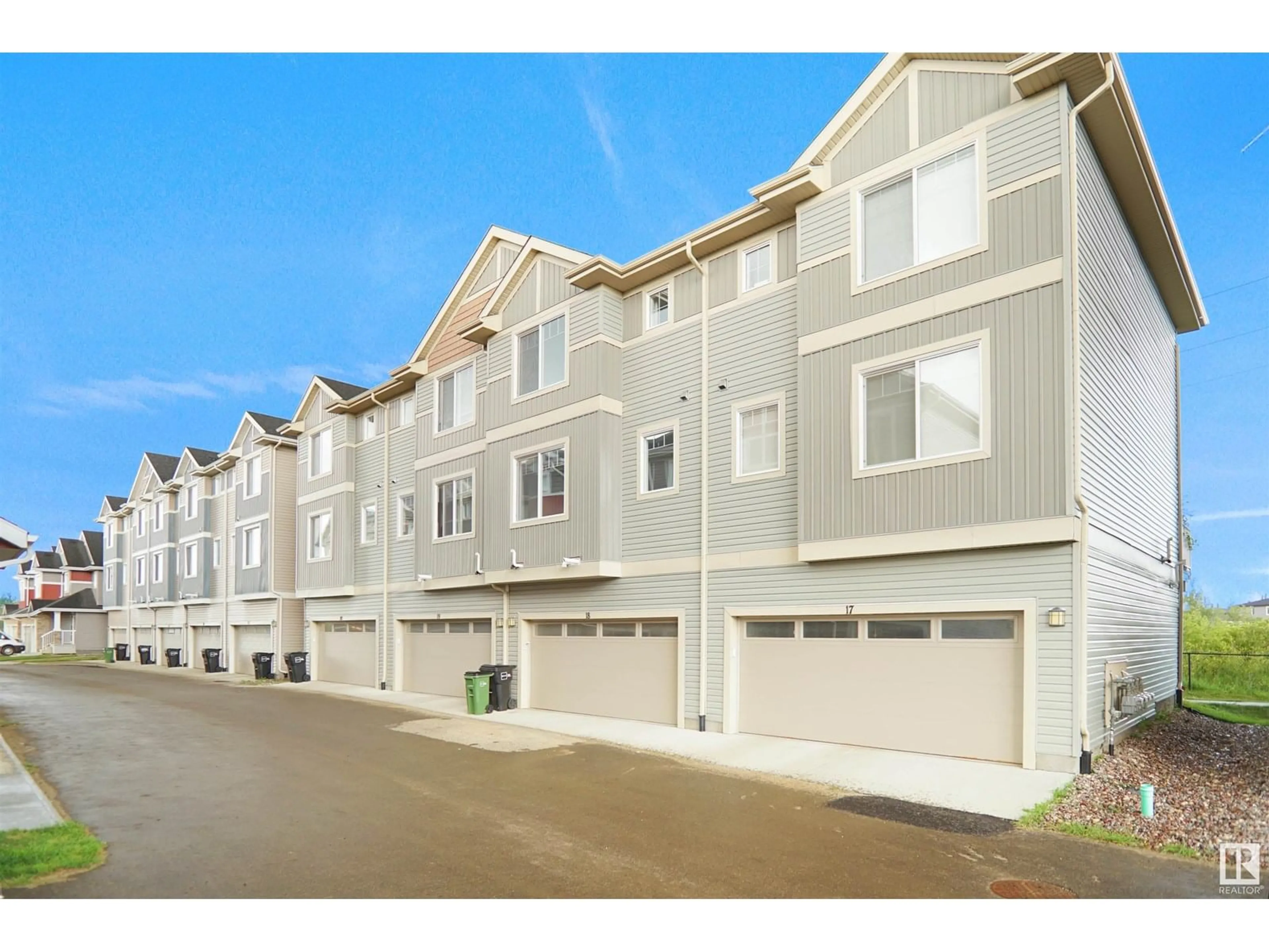 Unknown for 18 - 13139 205 ST, Edmonton Alberta T5S0N1