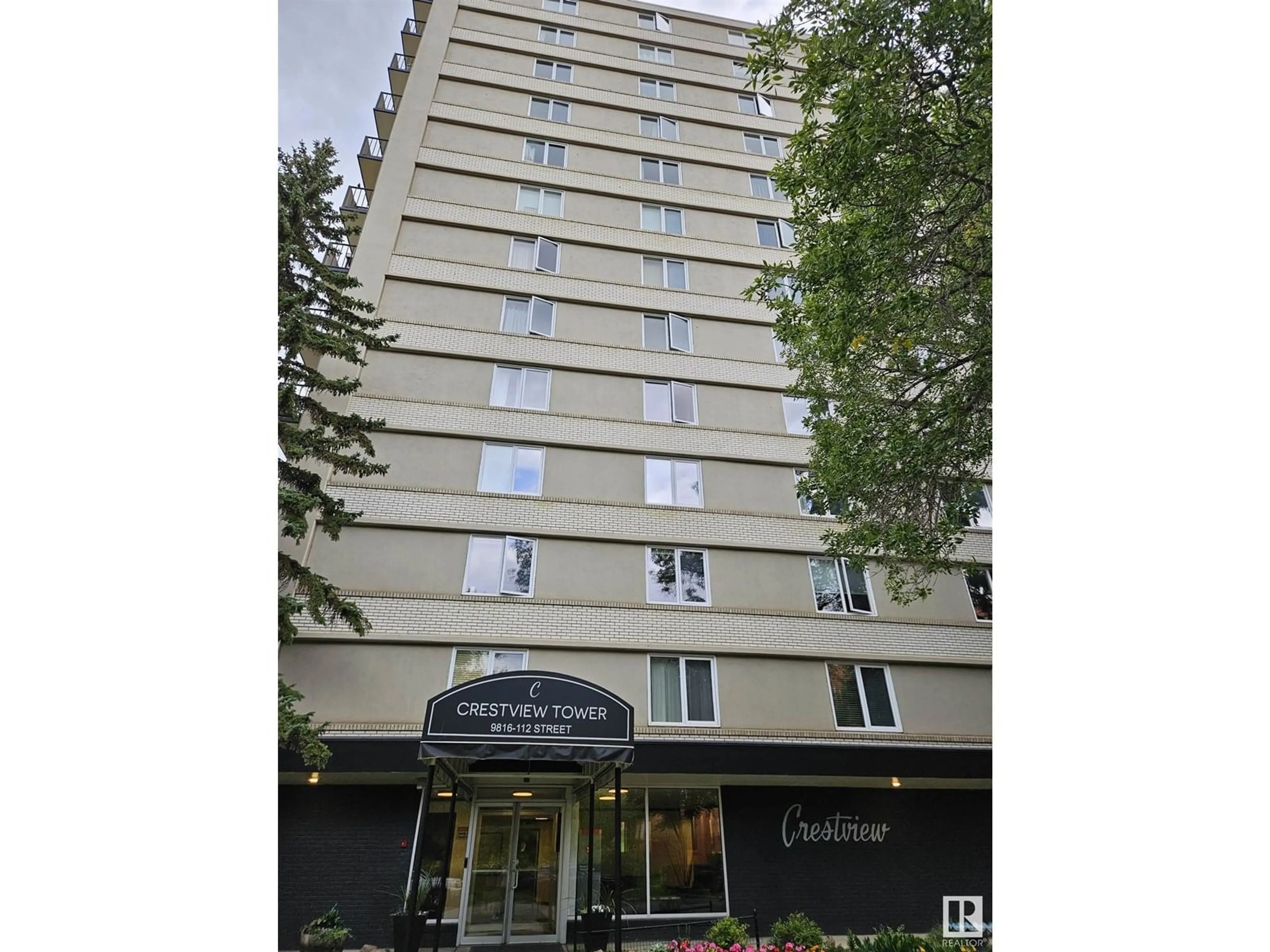 Indoor foyer for #1403 - 9816 112 ST, Edmonton Alberta T5K1L5