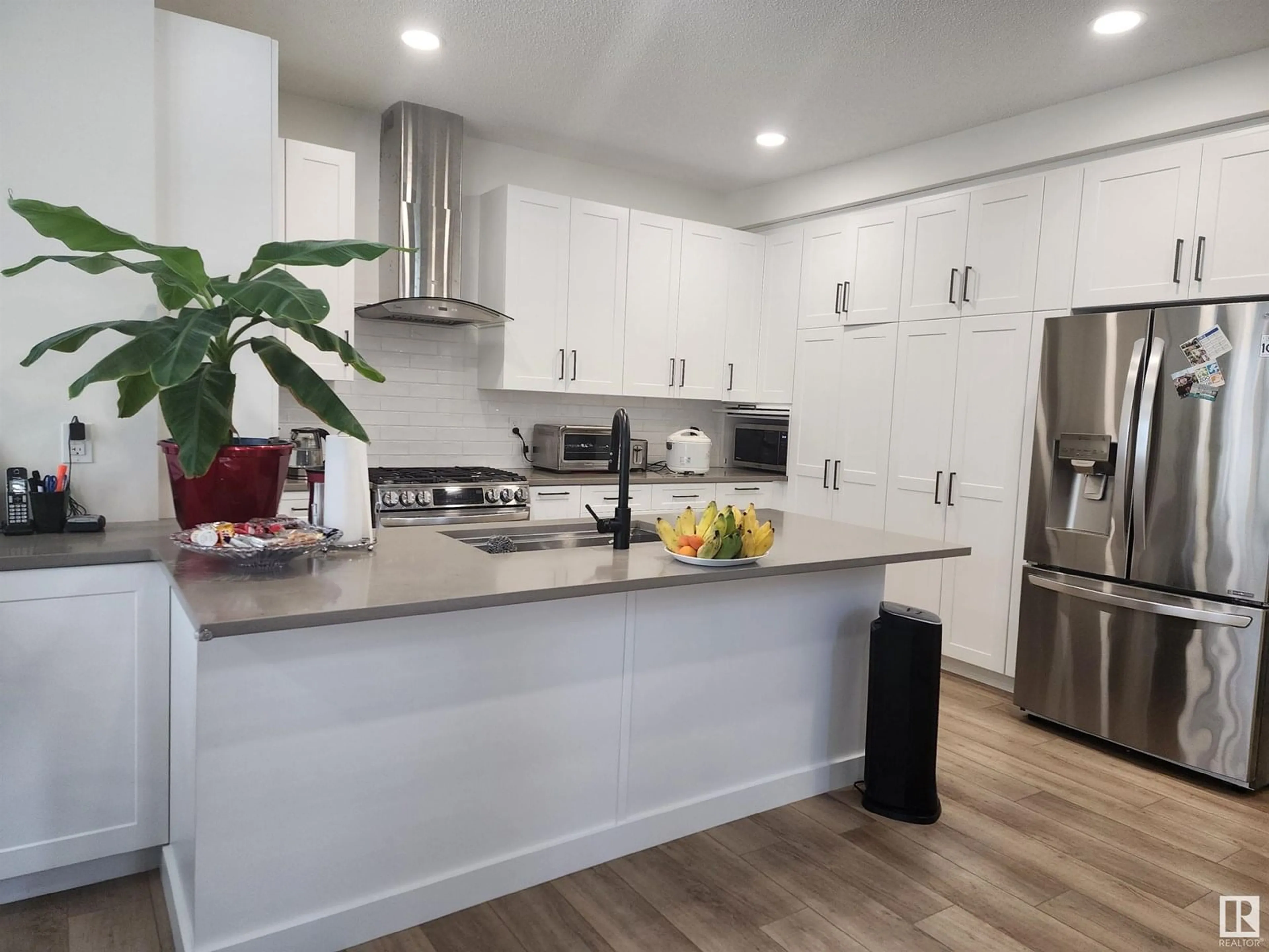 Open concept kitchen, unknown for 129 GRIESBACH RD, Edmonton Alberta T5E6L9