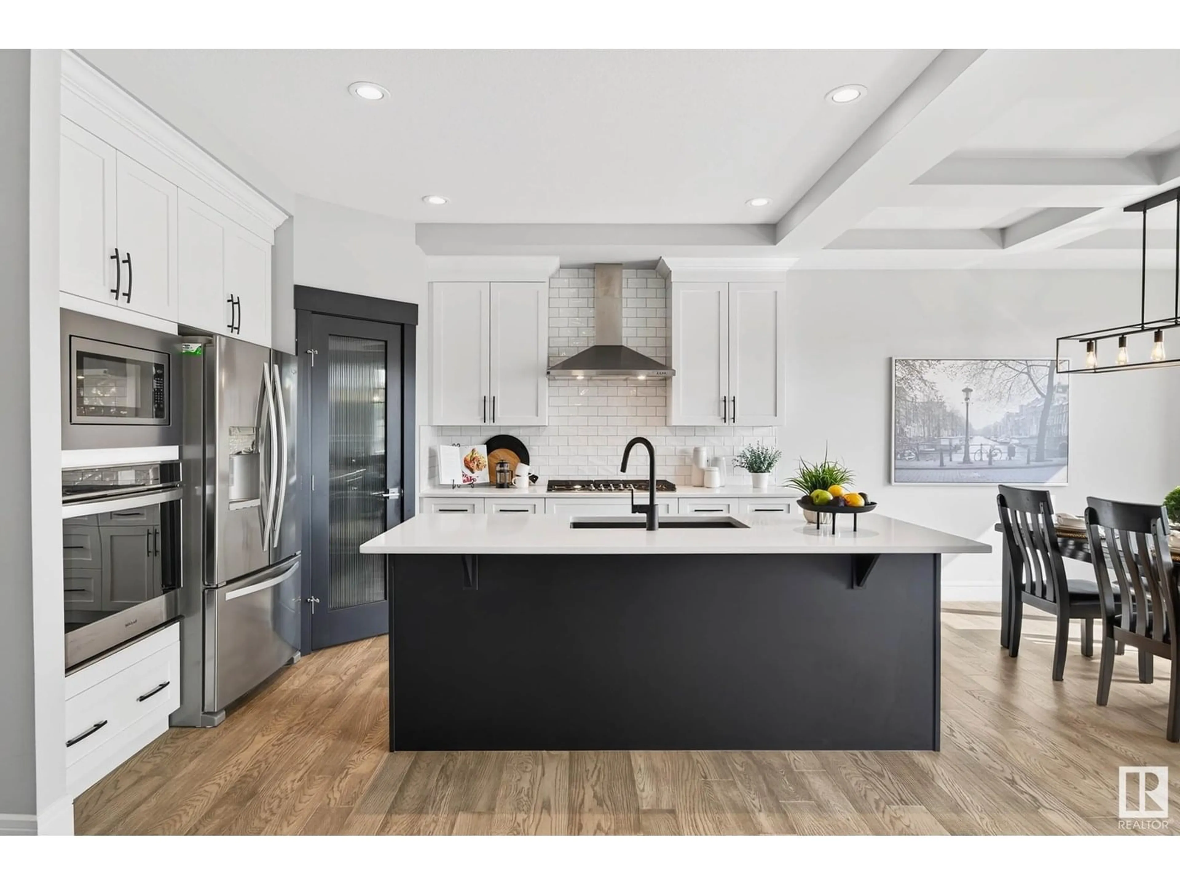 Open concept kitchen, unknown for 237 HAWKS RIDGE BV, Edmonton Alberta T5S0M1