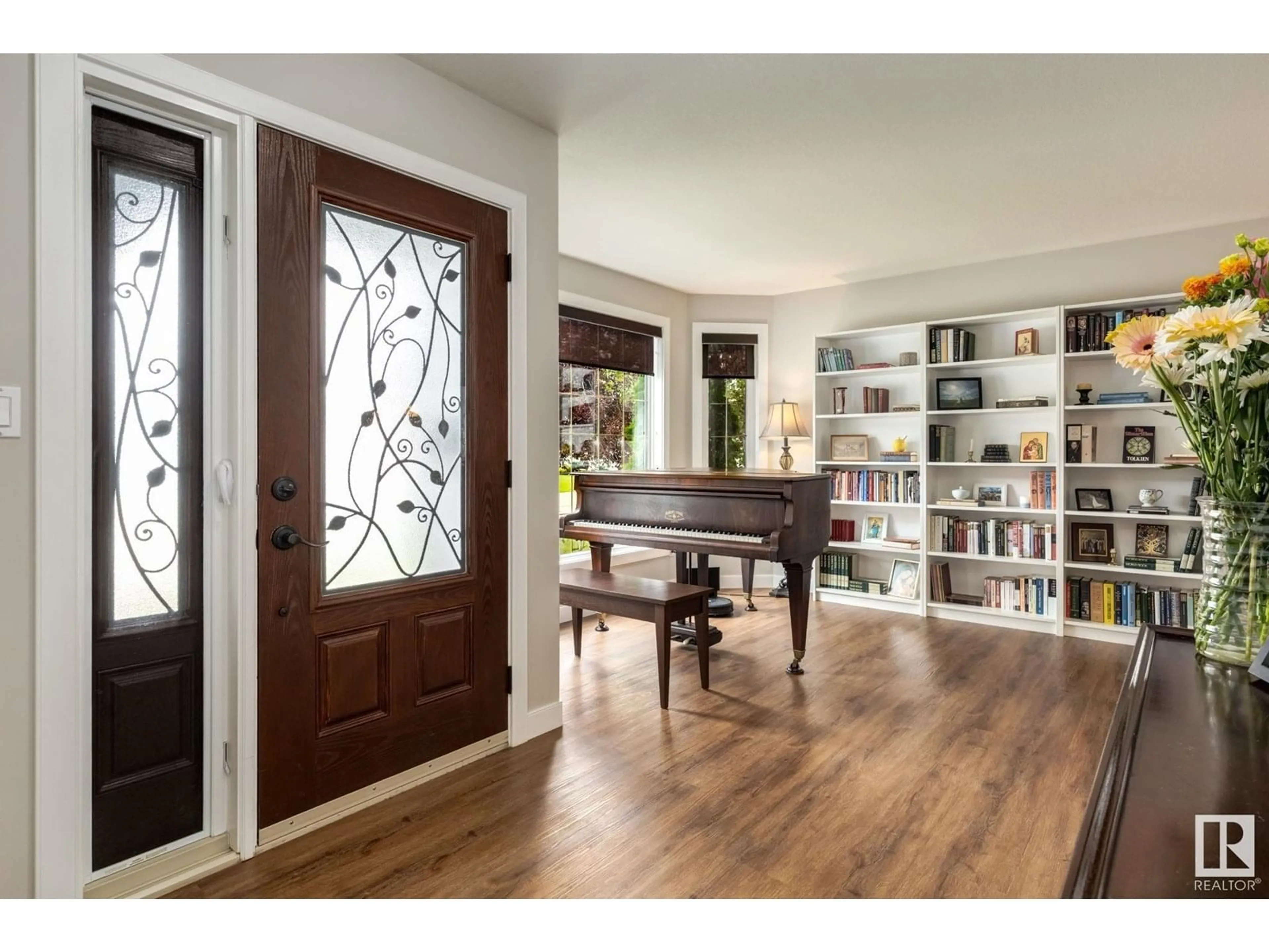 Indoor entryway for 132 NORWICH CR, Sherwood Park Alberta T8A5S2