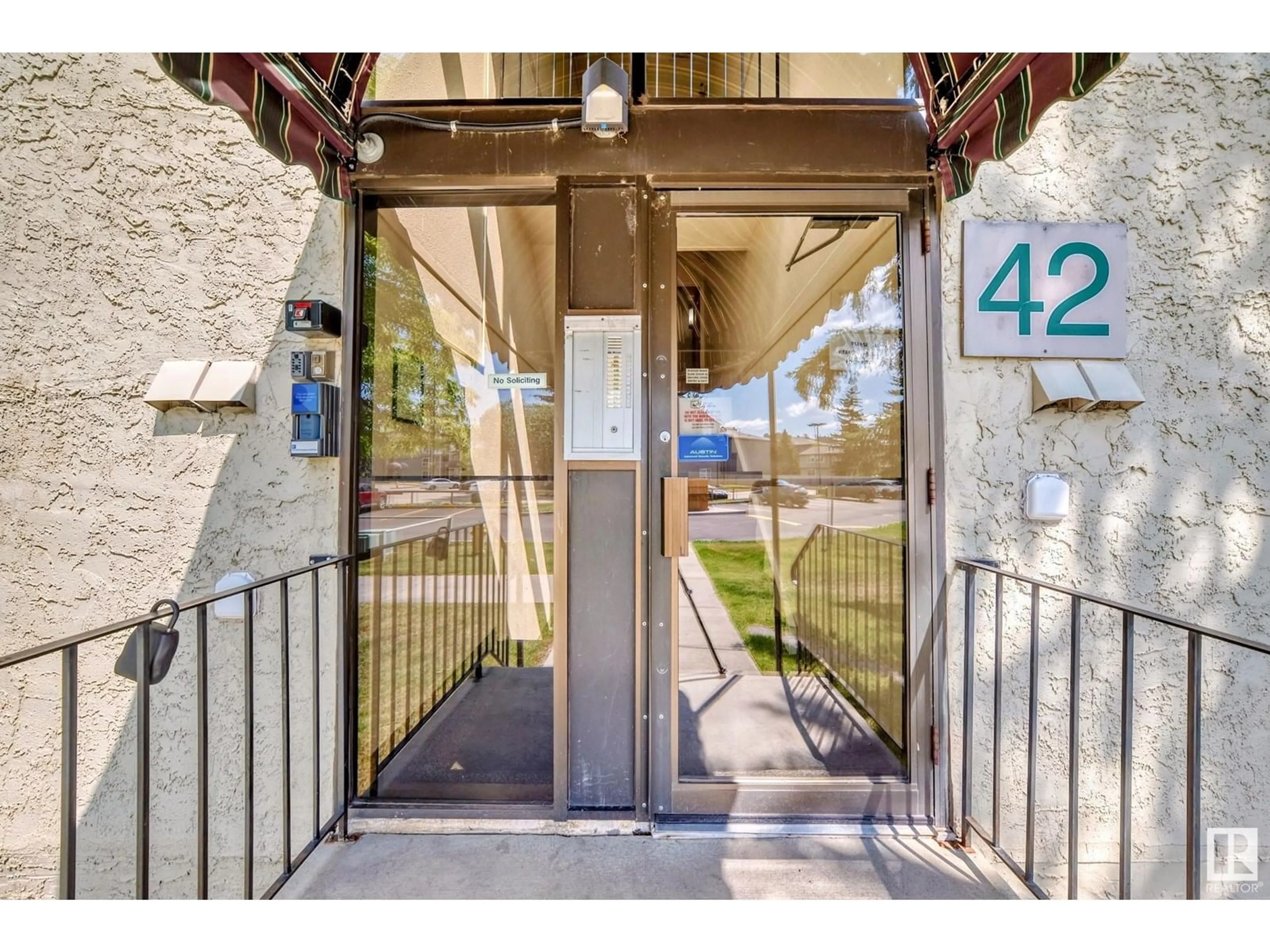 Indoor foyer for 307 - 42 ALPINE PL, St. Albert Alberta T8N3Y2