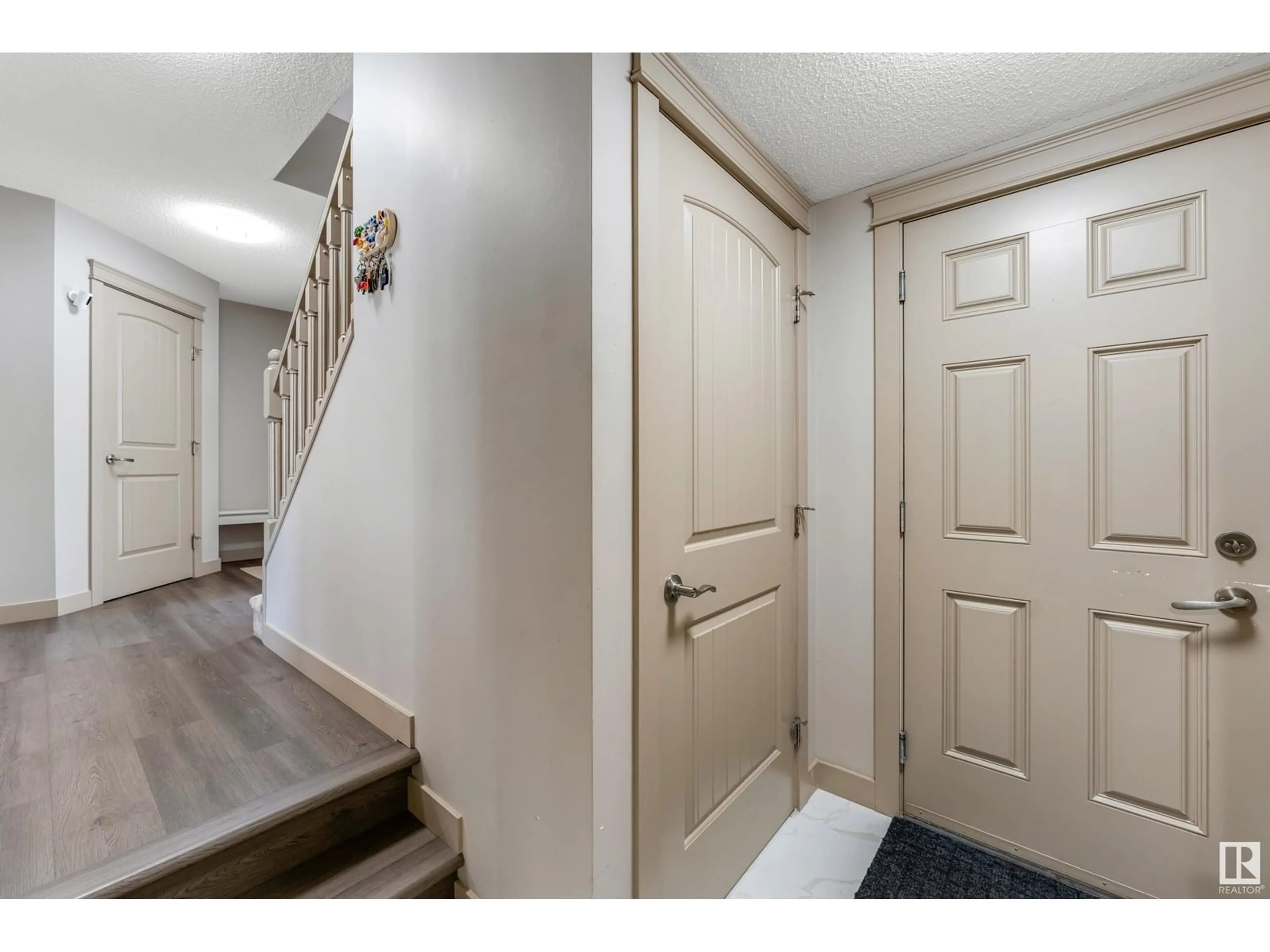 Indoor entryway for NW - 463 TAMARACK GREEN, Edmonton Alberta T6T0J3