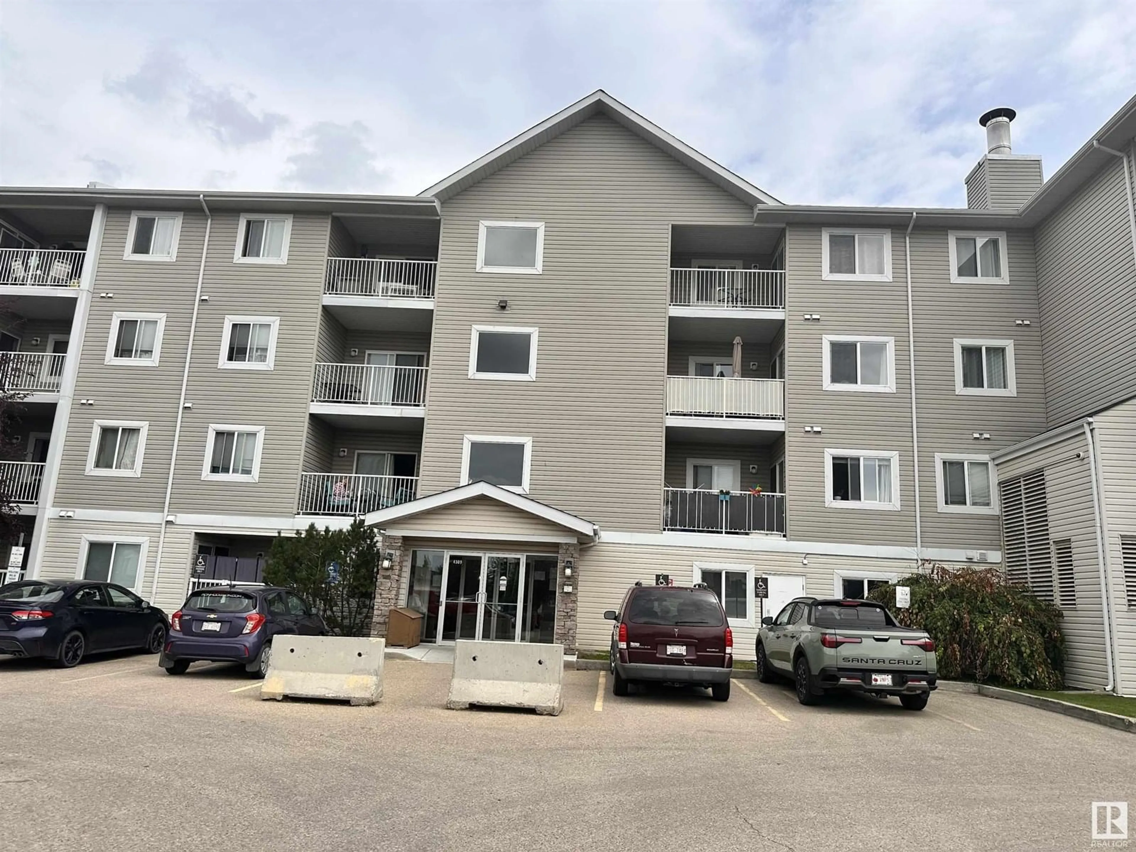 Unknown for 432 - 4309 33 ST, Stony Plain Alberta T7Z0C4