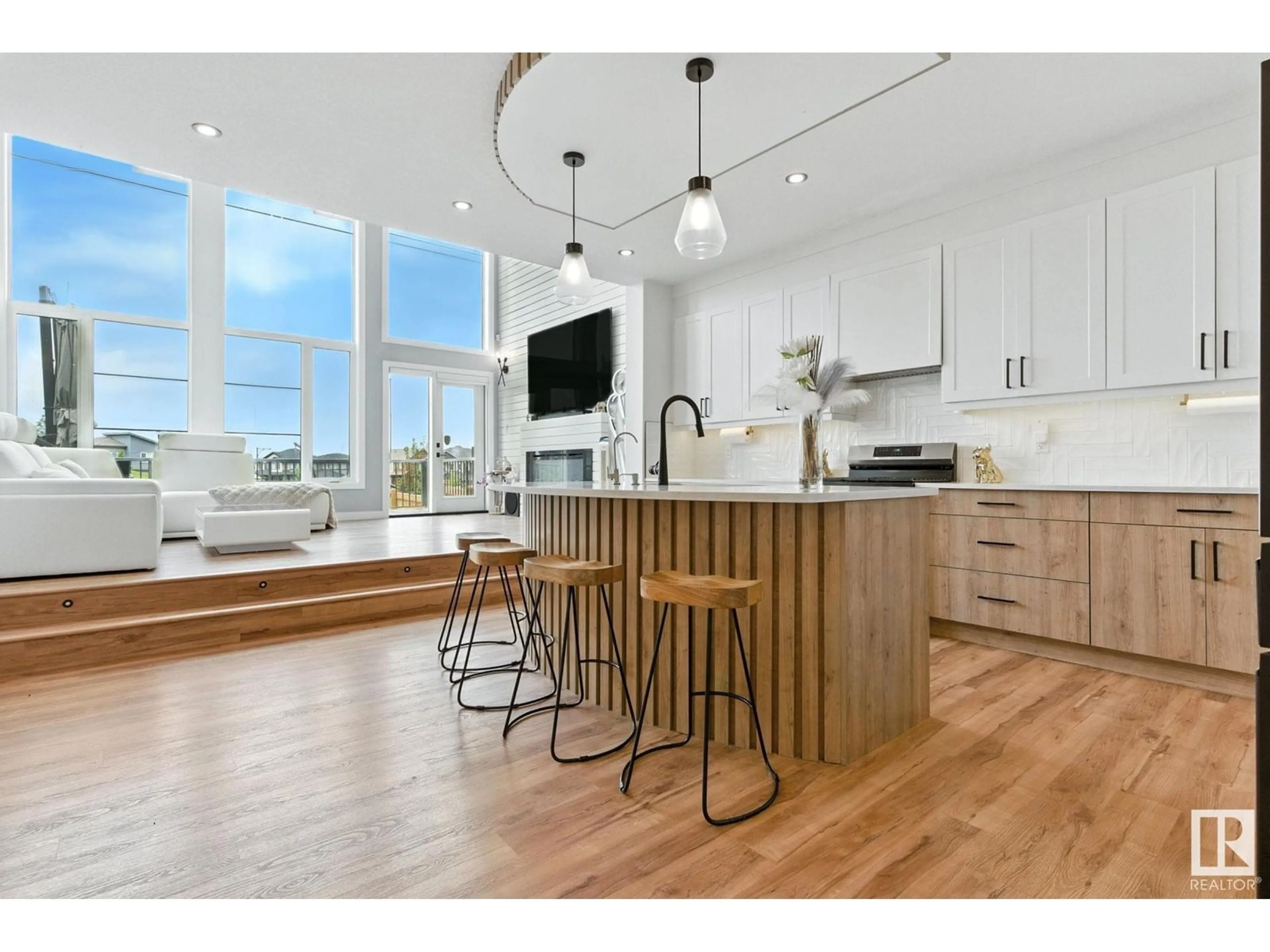 Open concept kitchen, wood/laminate floor for 1048 GOLDFINCH WY, Edmonton Alberta T5S0R2