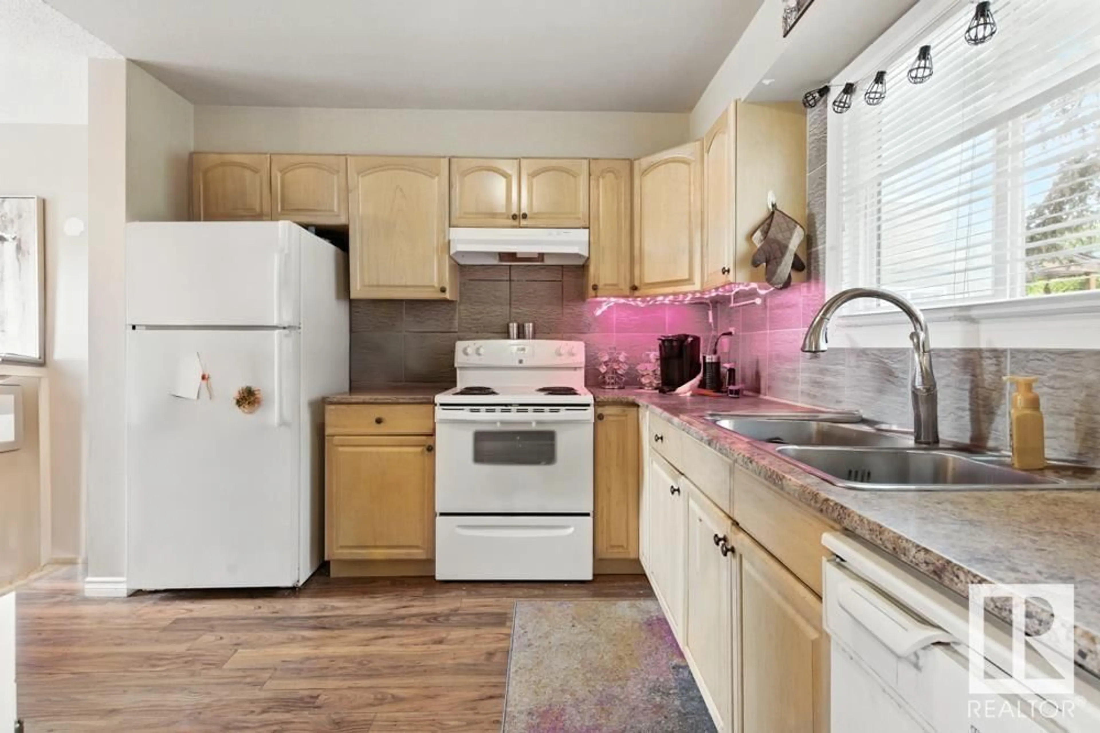 Standard kitchen, unknown for #54 - 3812 20 AV, Edmonton Alberta T6L4B2