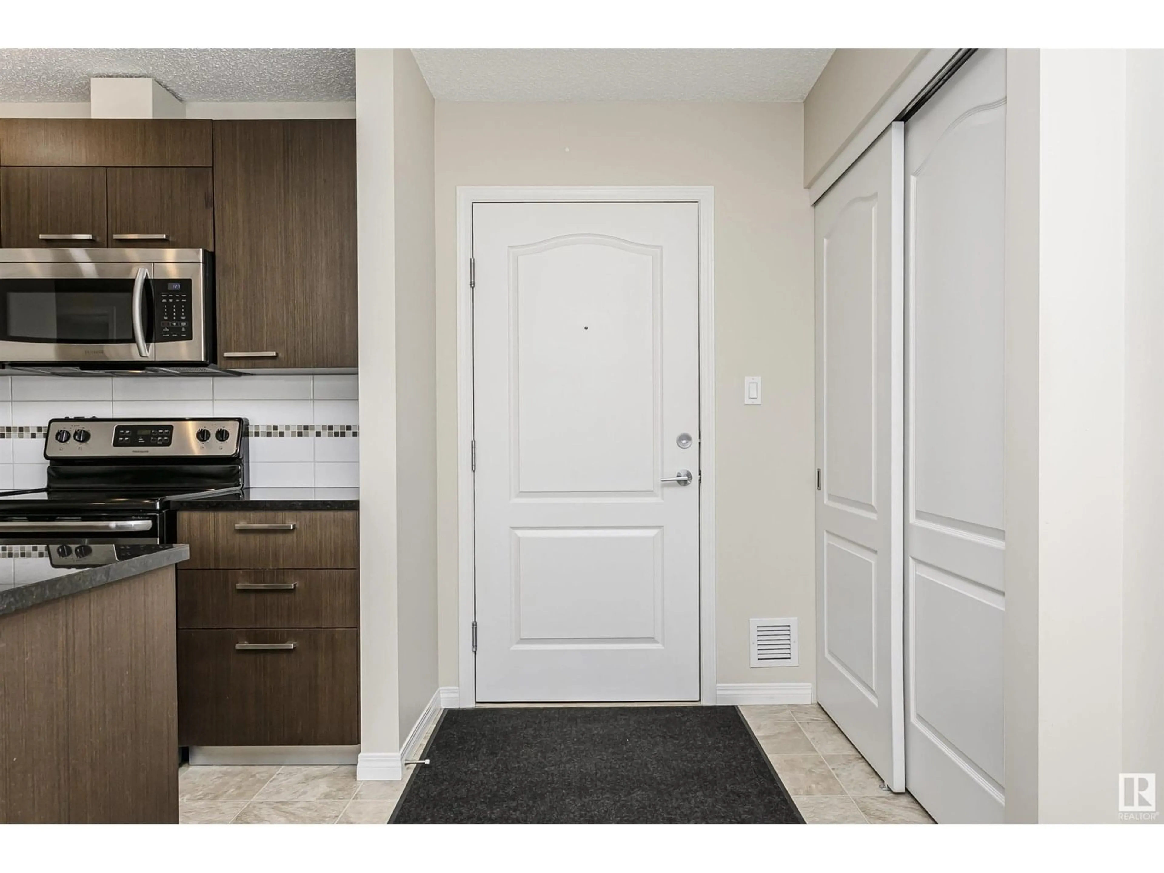 Standard kitchen, unknown for 9351 - 3216 SIMPNSON DR, Edmonton Alberta T6R0N4