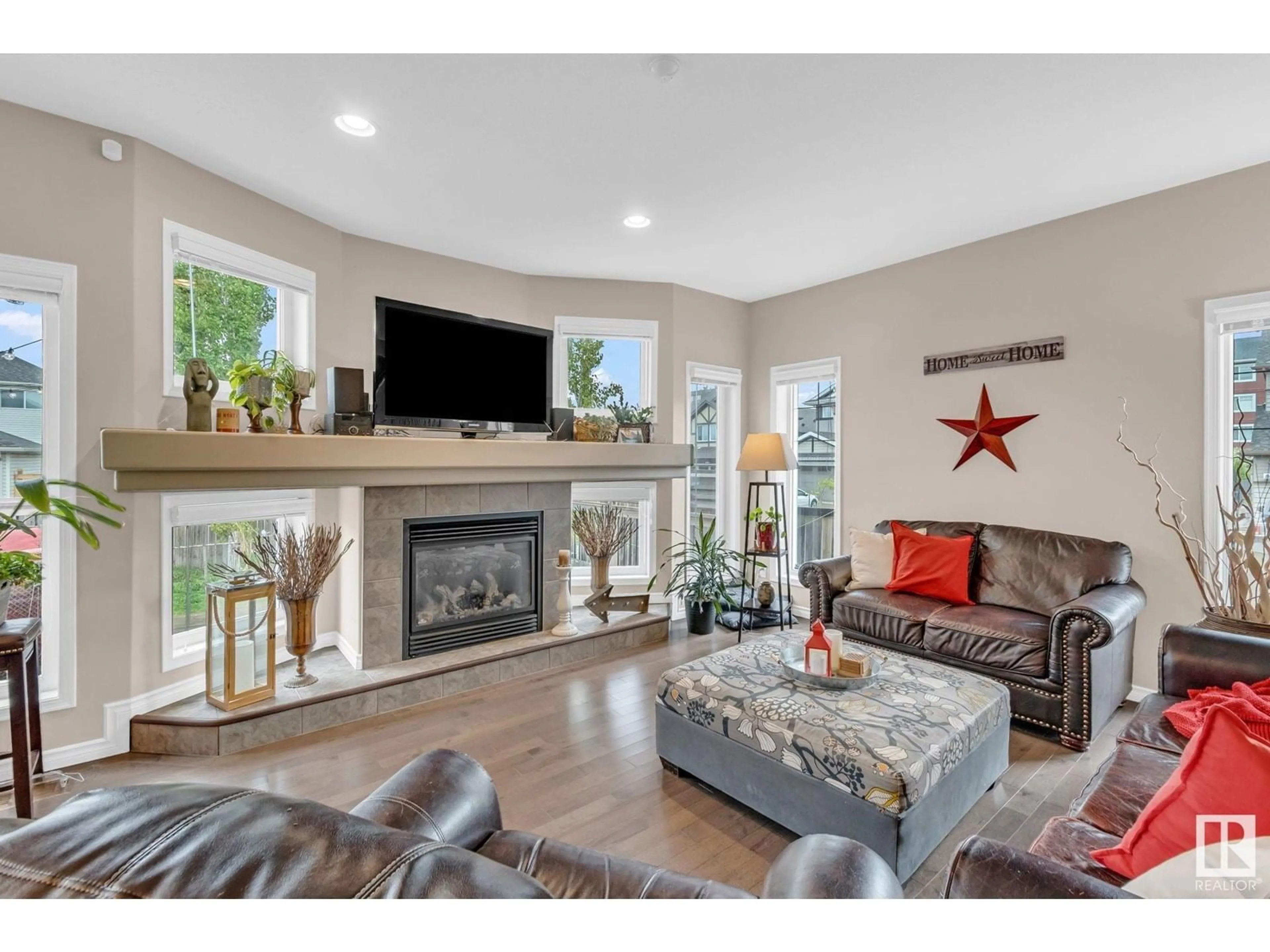 Living room with furniture, unknown for 1426 CAREY WY, Edmonton Alberta T6W0Y8