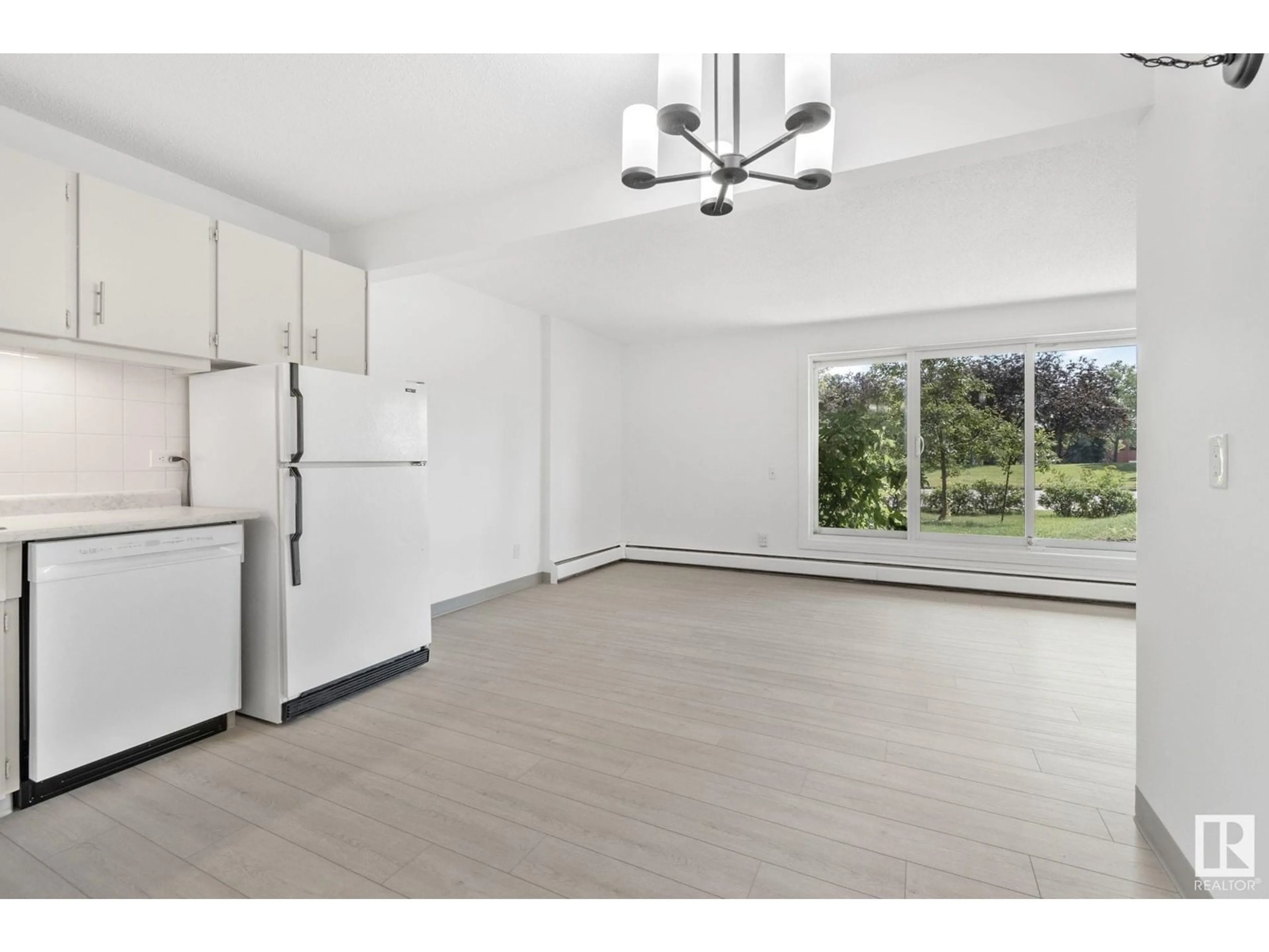 Unknown for 8604 - 106 GATEWAY BV, Edmonton Alberta T6E4B6