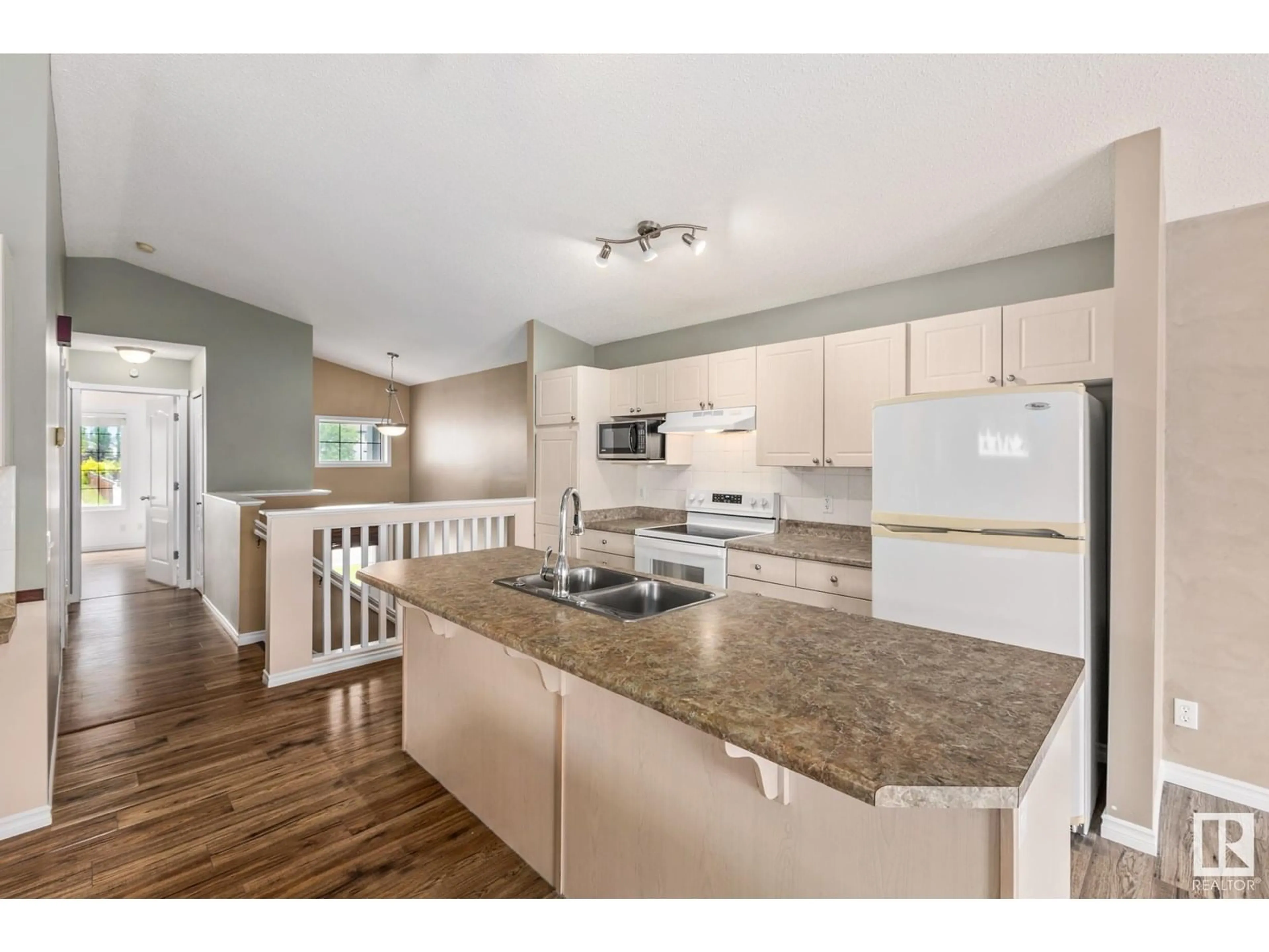 Open concept kitchen, unknown for 359 BRINTNELL BV, Edmonton Alberta T5Y0G6