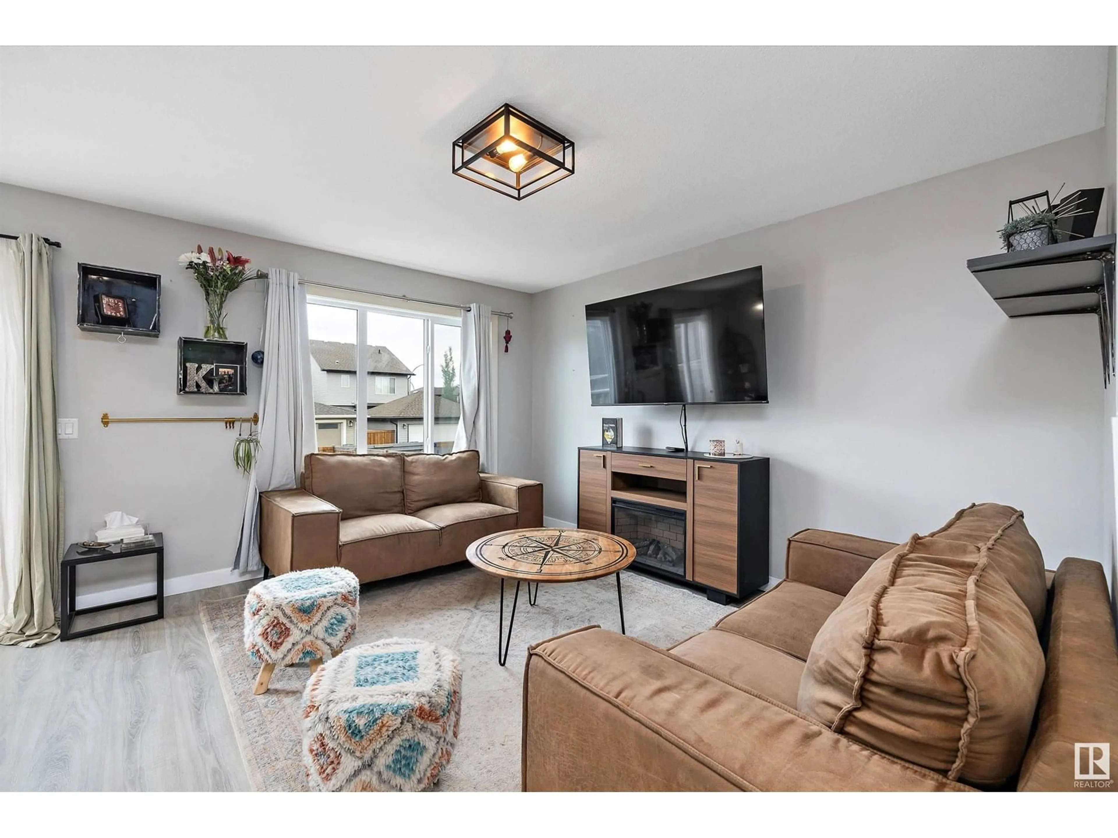 Living room with furniture, unknown for 48 SIERRA WD, Fort Saskatchewan Alberta T8L0T3
