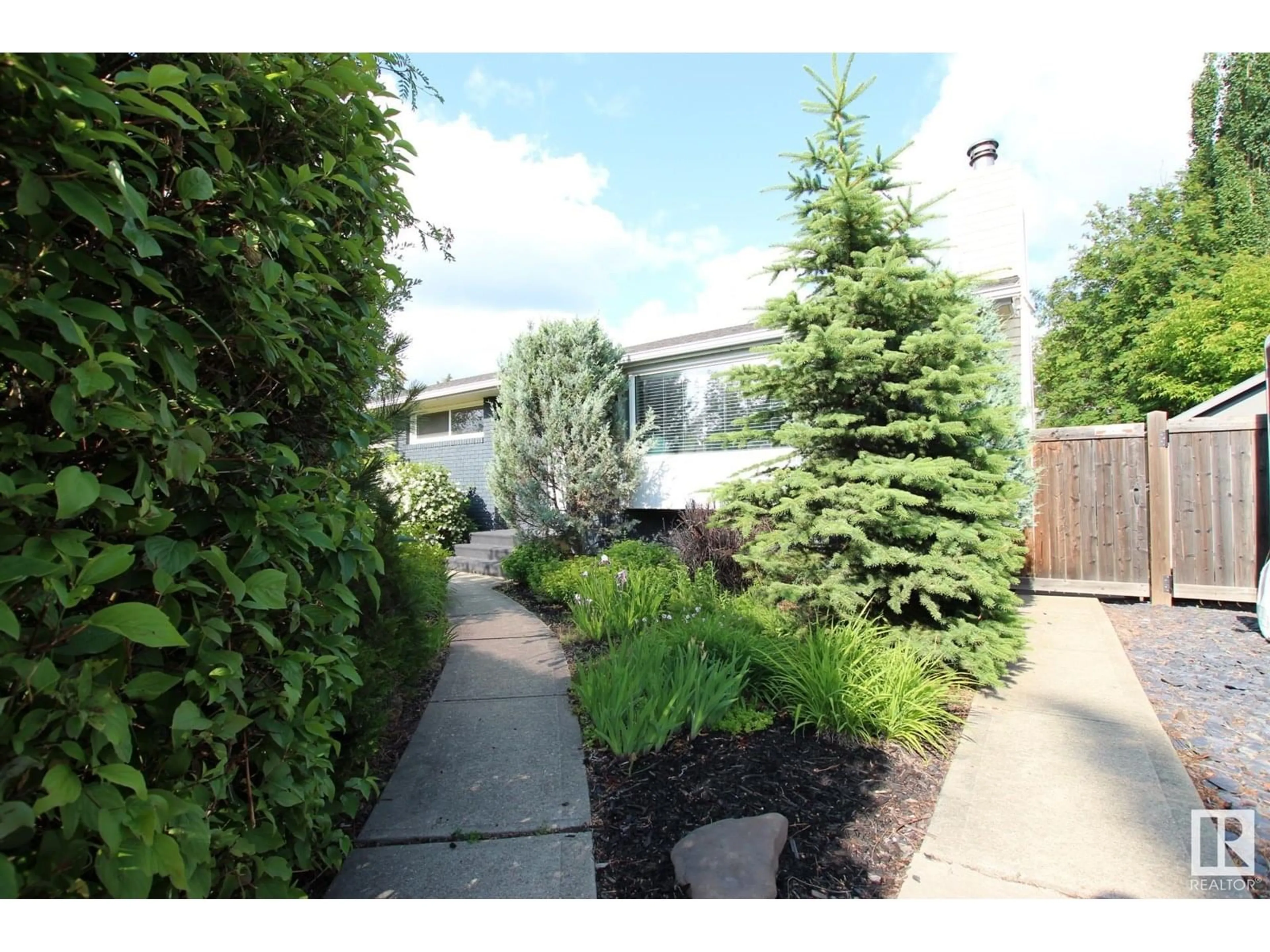 Unknown for 159 LAURIER DR, Edmonton Alberta T5R5P9
