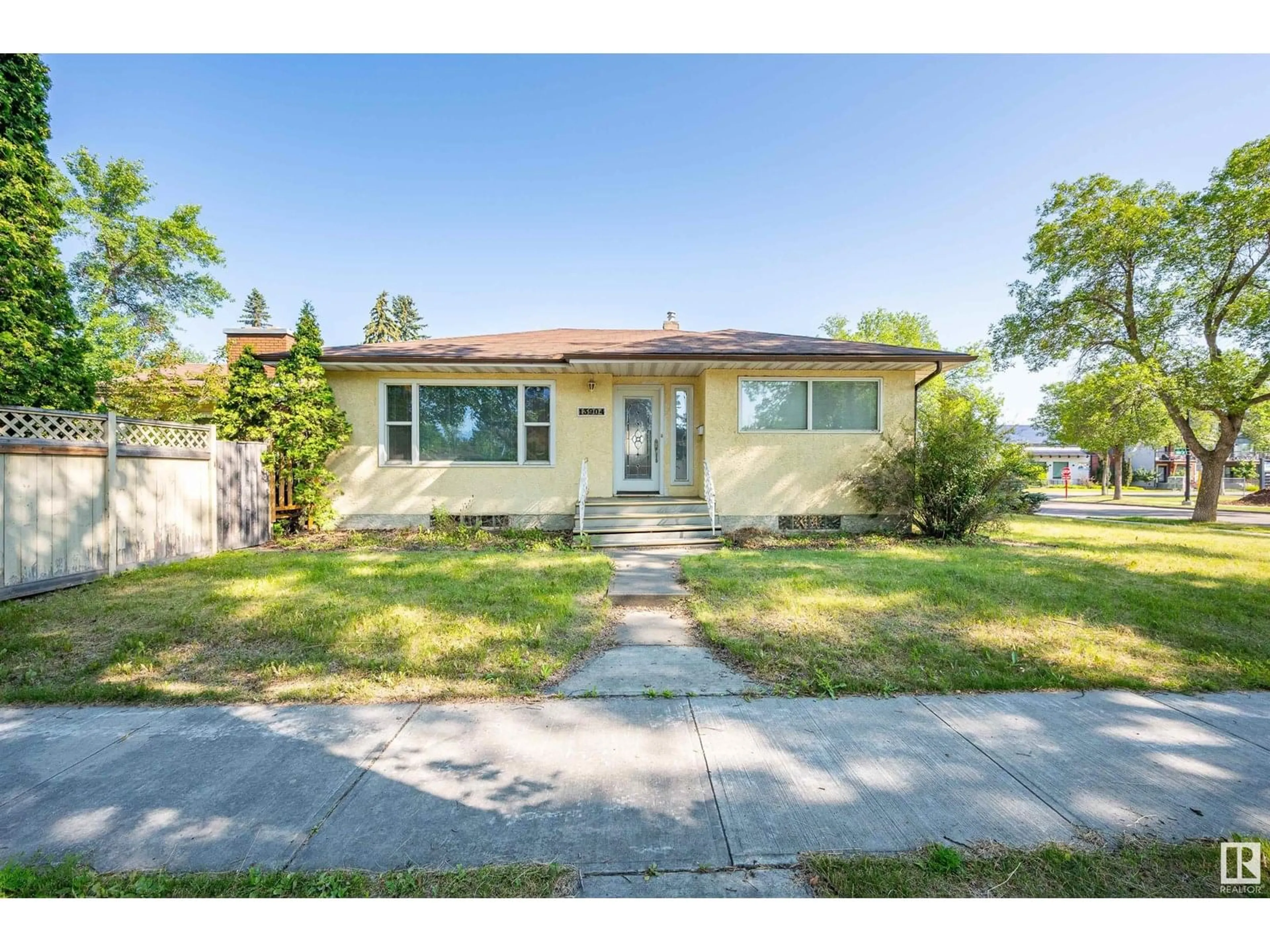 Unknown for 13904 109A AV NW, Edmonton Alberta T5M2K3