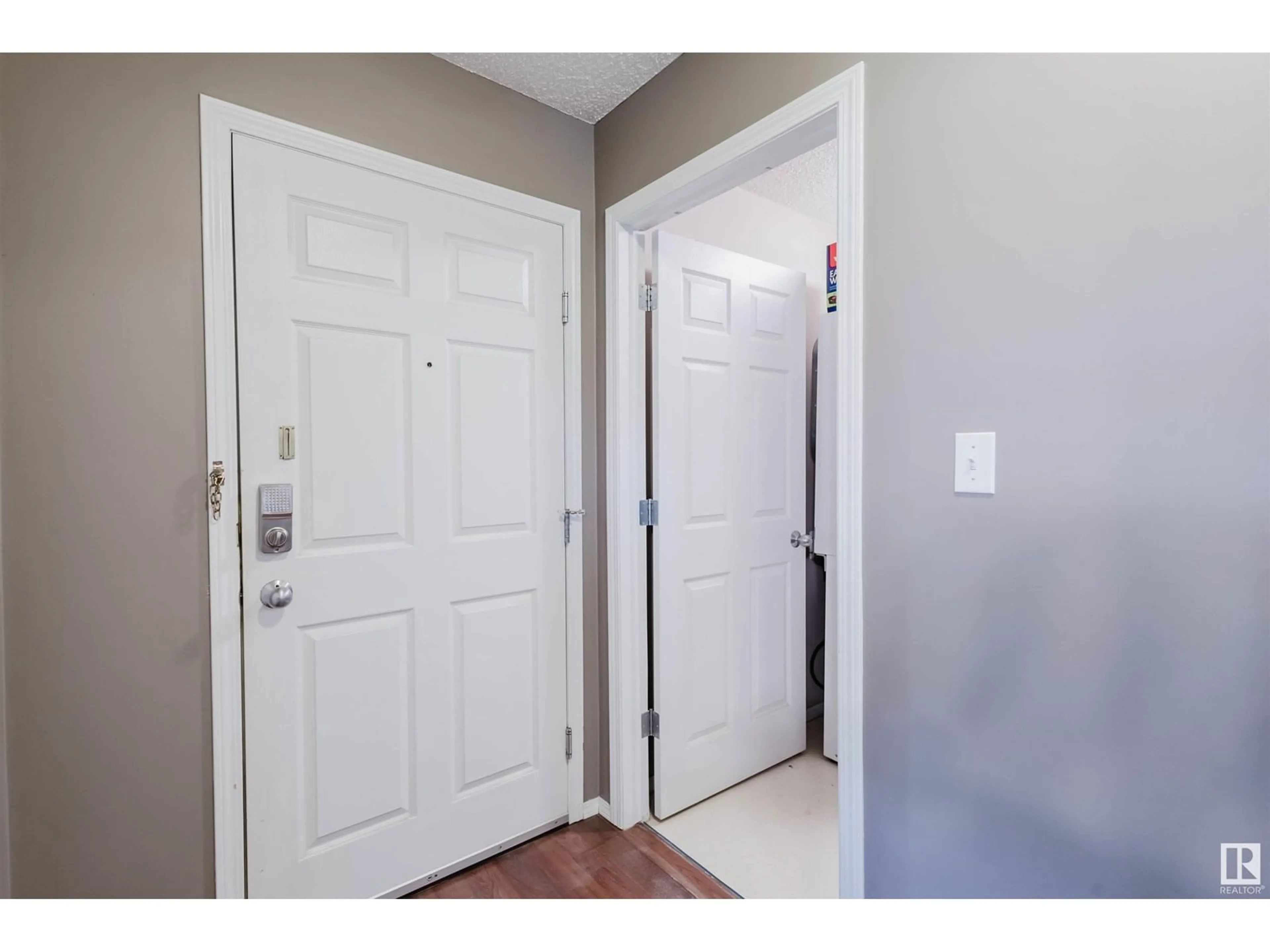 Indoor entryway for #203 - 11104 109 AV, Edmonton Alberta T5H1E1