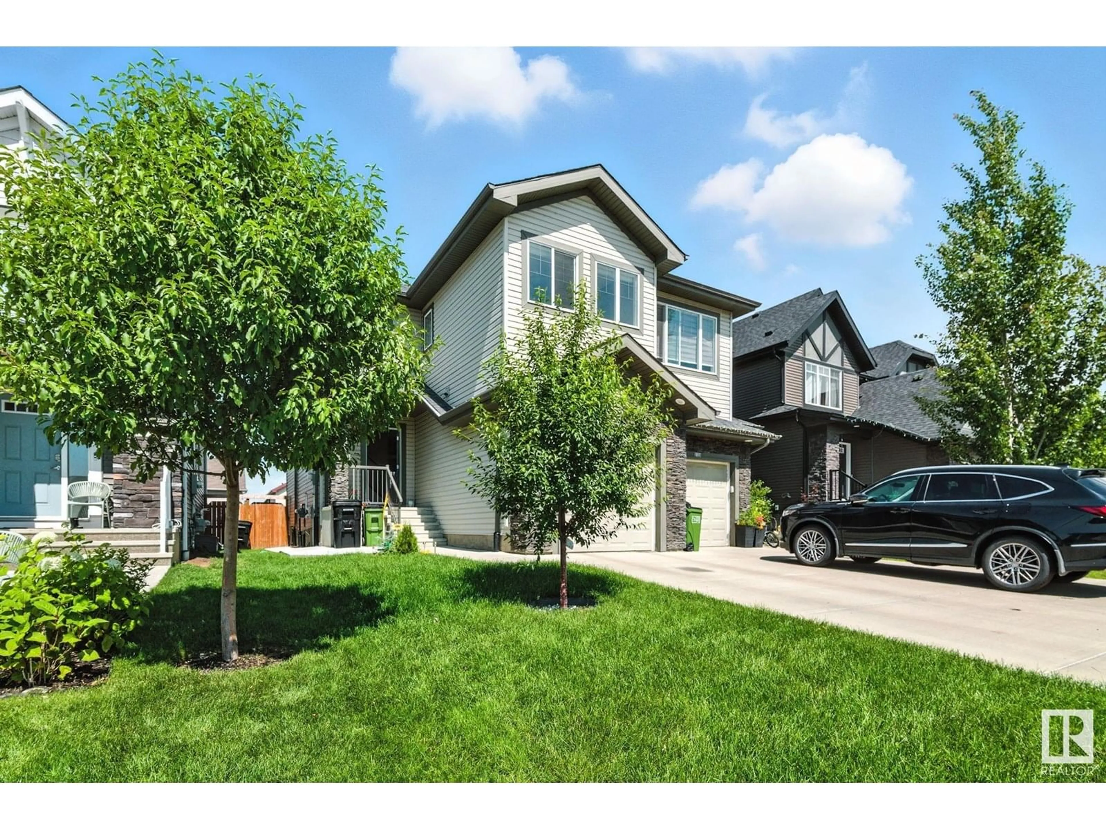 Home with vinyl exterior material, street for 5130 20 AV, Edmonton Alberta T6X1V6