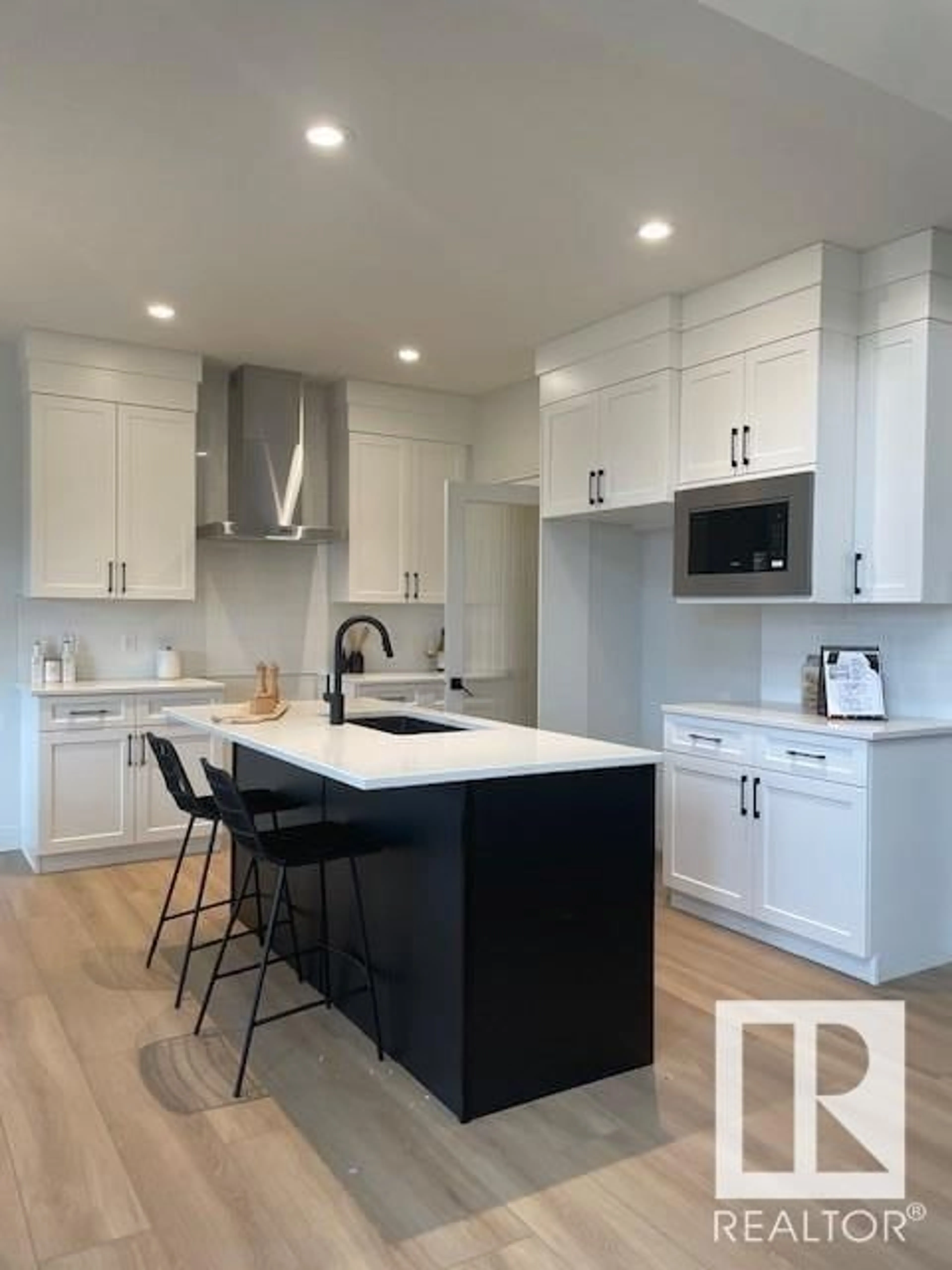 Contemporary kitchen, unknown for NW - 13051 212 ST, Edmonton Alberta T5S0T8