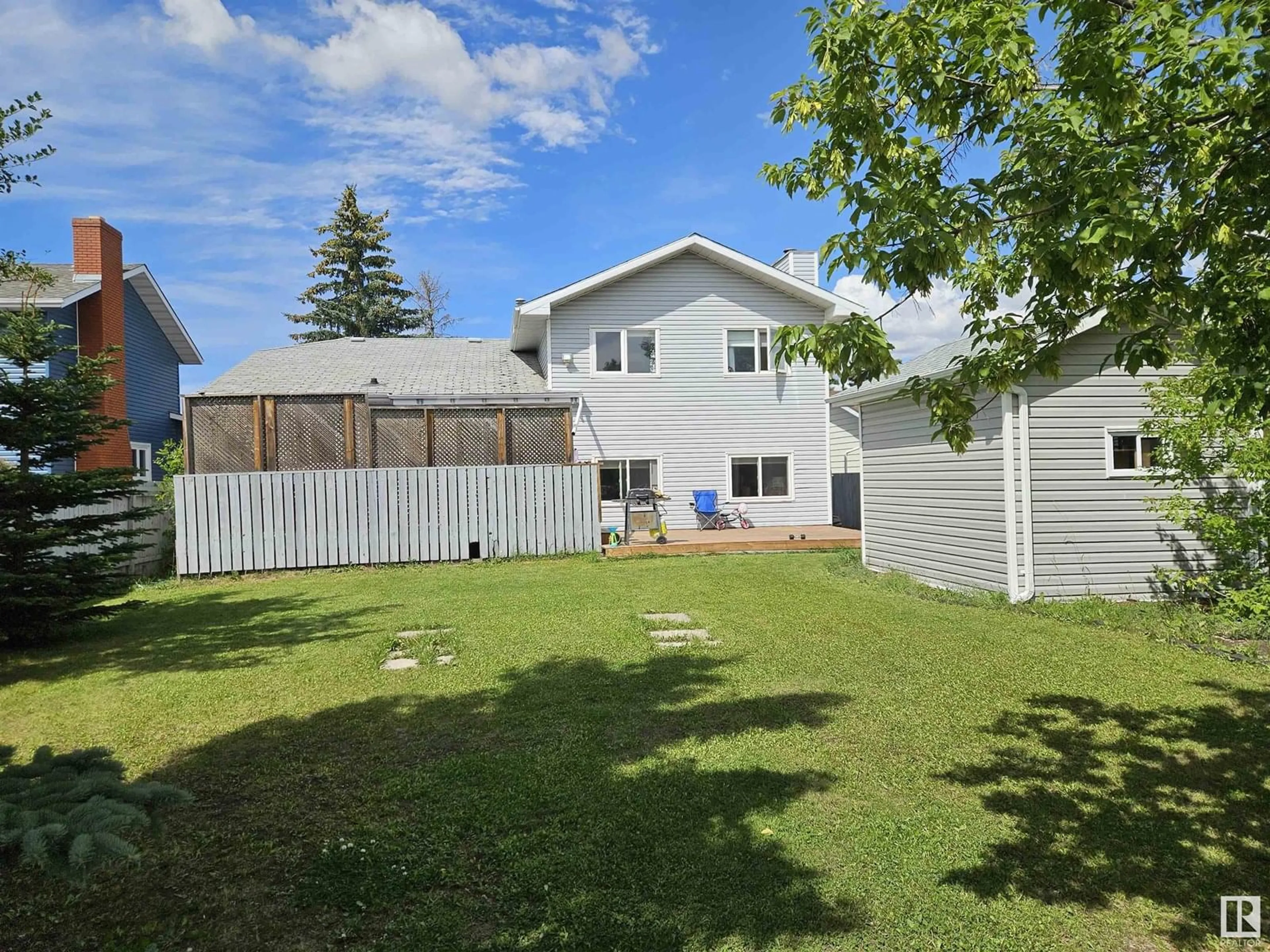 A pic from outside/outdoor area/front of a property/back of a property/a pic from drone, street for NW - 2411 78 ST, Edmonton Alberta T6K3W3