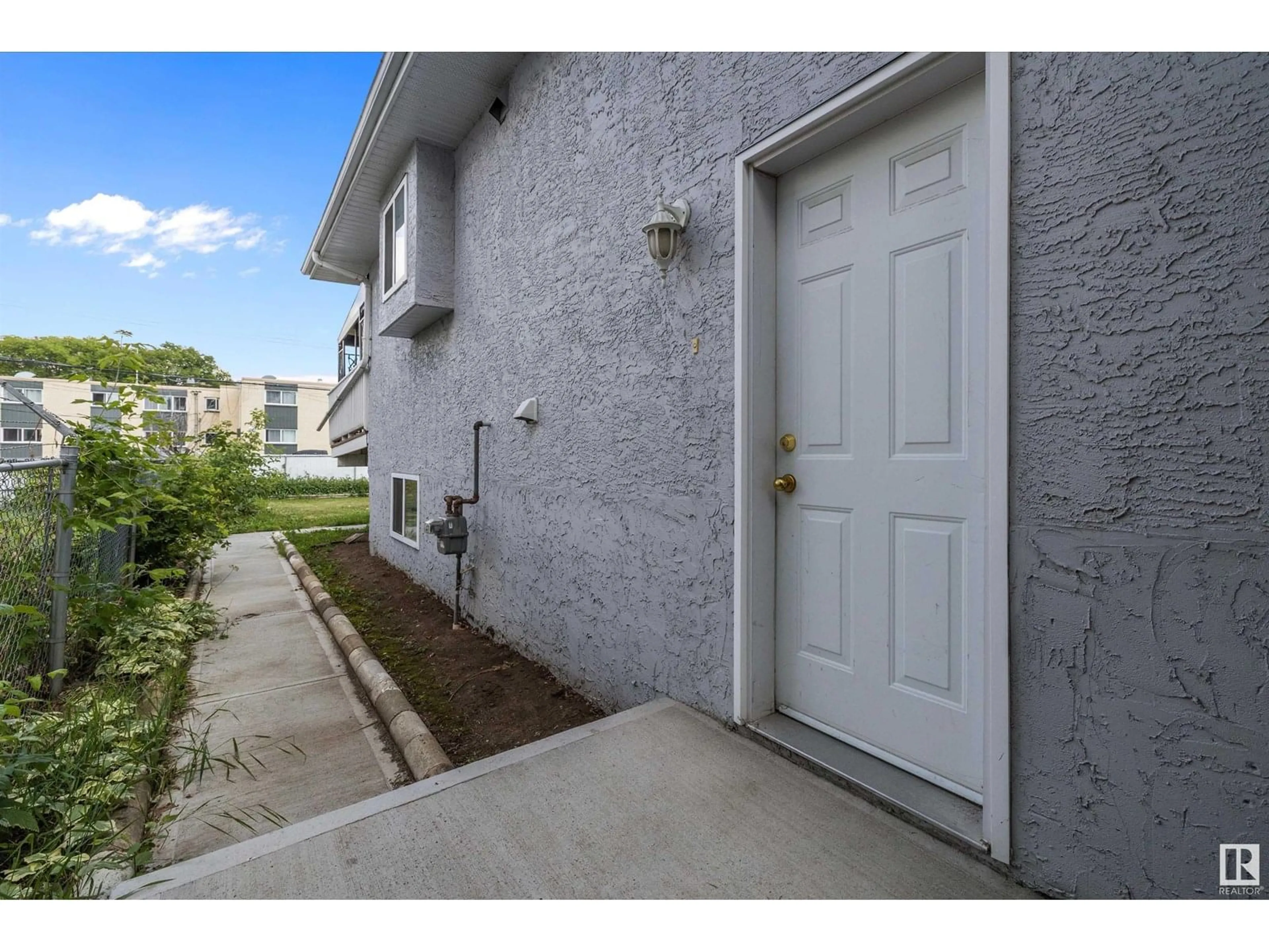Unknown for NW - 9733 150 ST, Edmonton Alberta T5P1N5