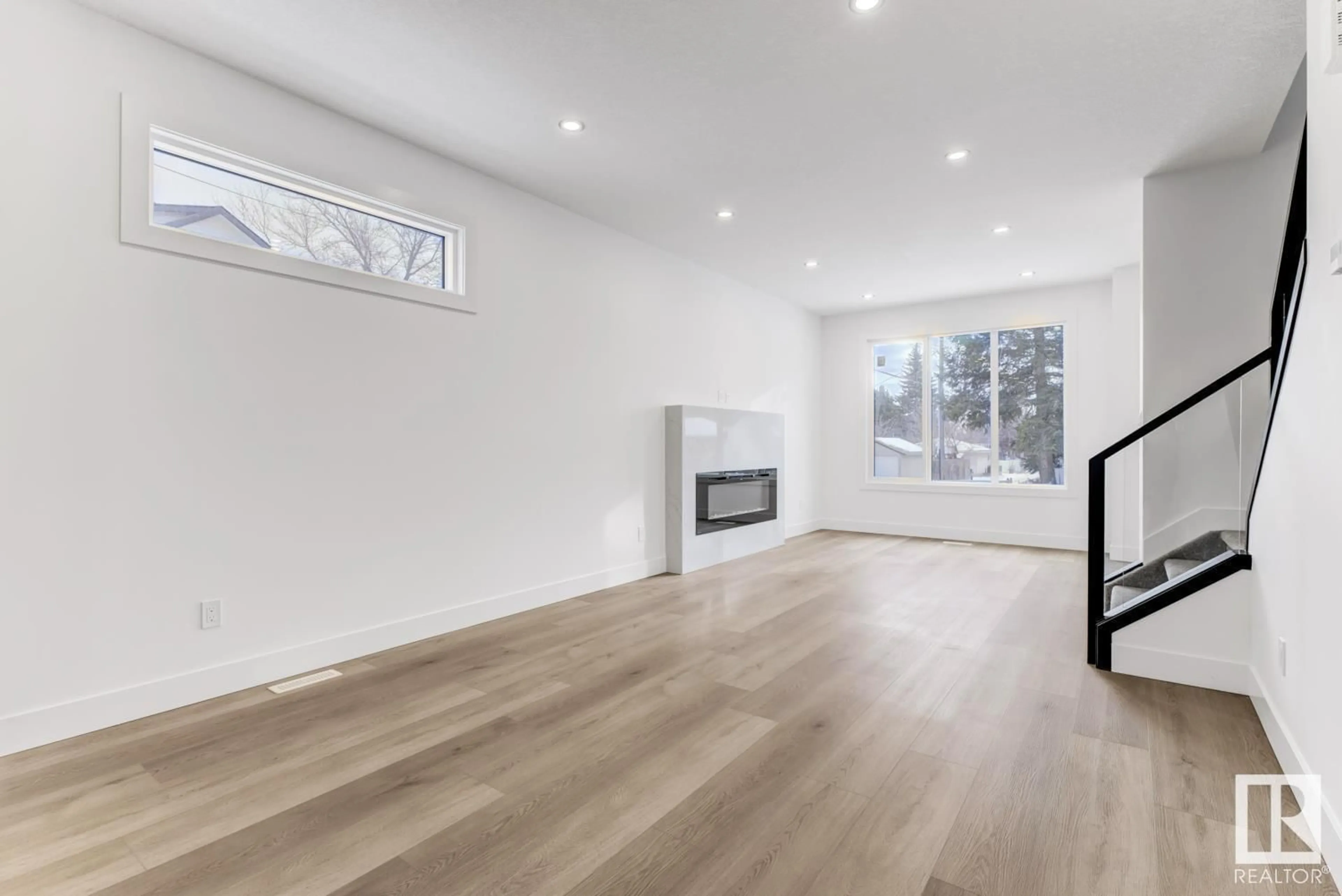 A pic of a room for 12309 91 ST, Edmonton Alberta T5B4C6