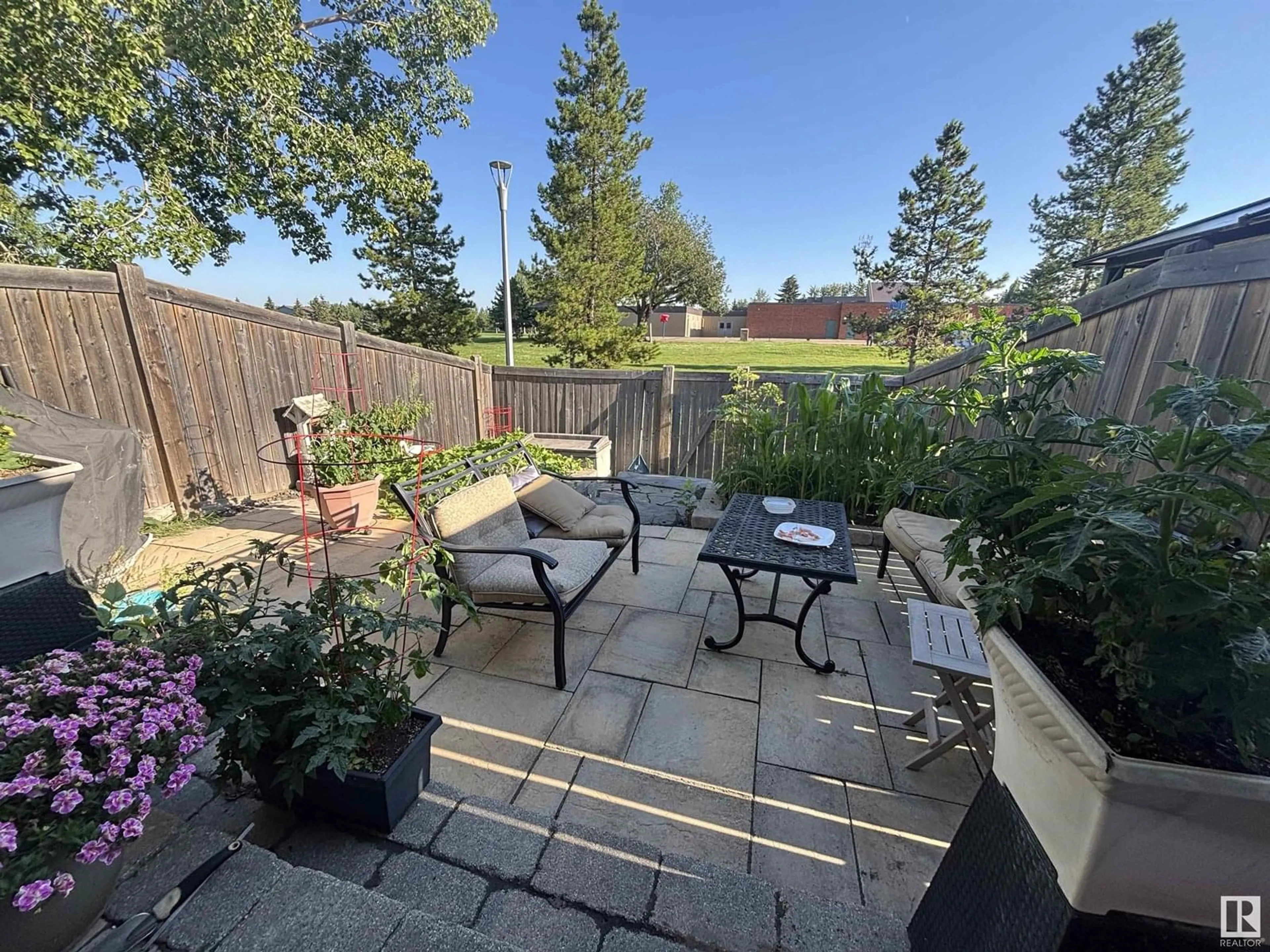 Patio, street for 6469 184 ST, Edmonton Alberta T5T1Z9