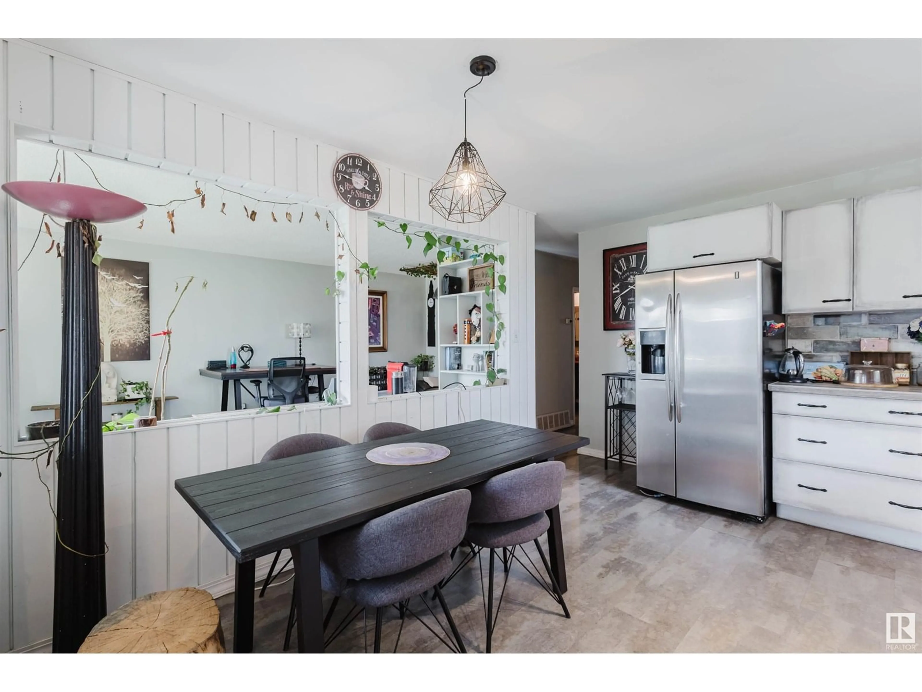 Open concept kitchen, unknown for 11452 39 AV, Edmonton Alberta T6G0M6