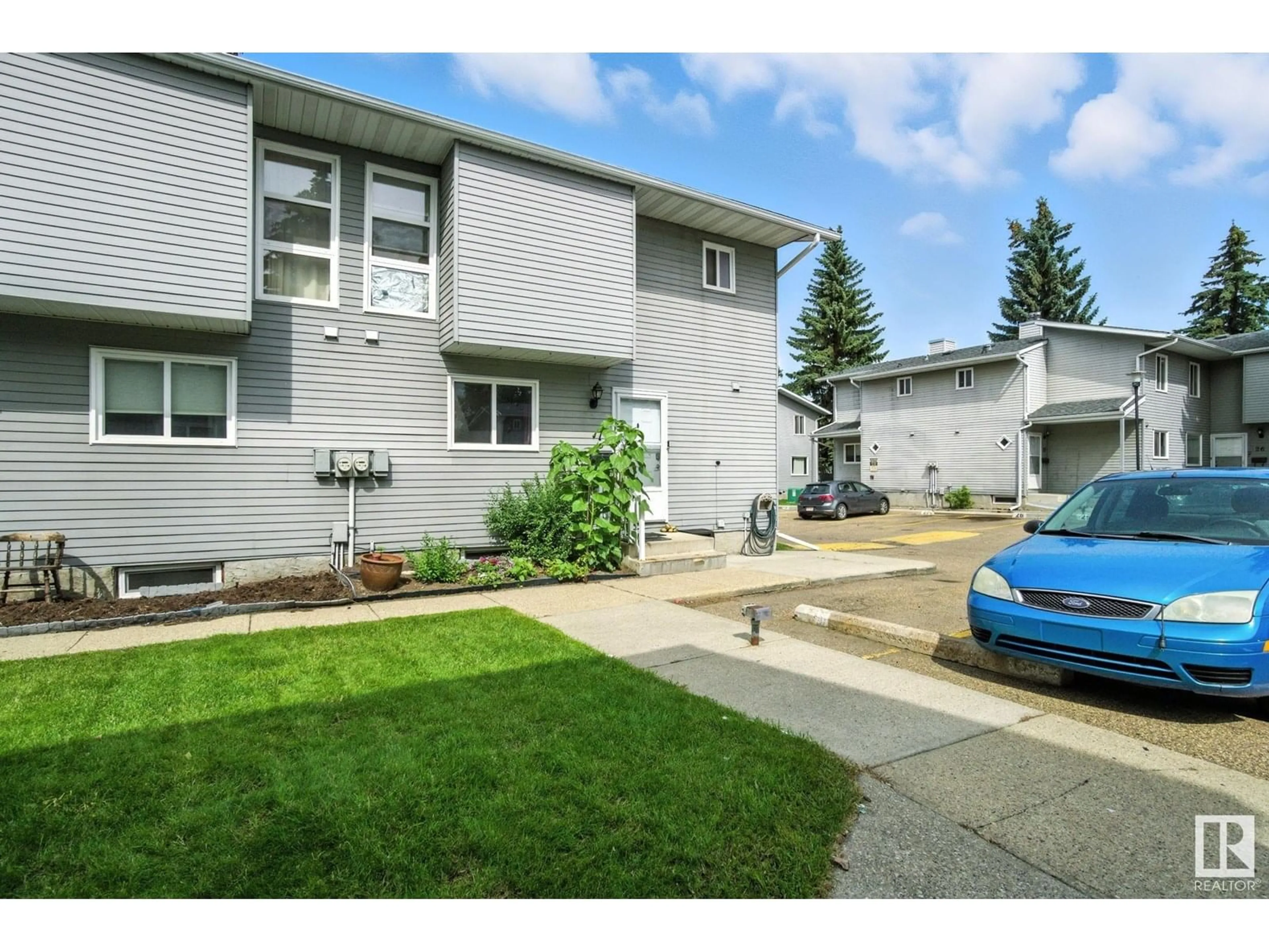 Patio, street for #7 - 1415 62 ST, Edmonton Alberta T6L4K1