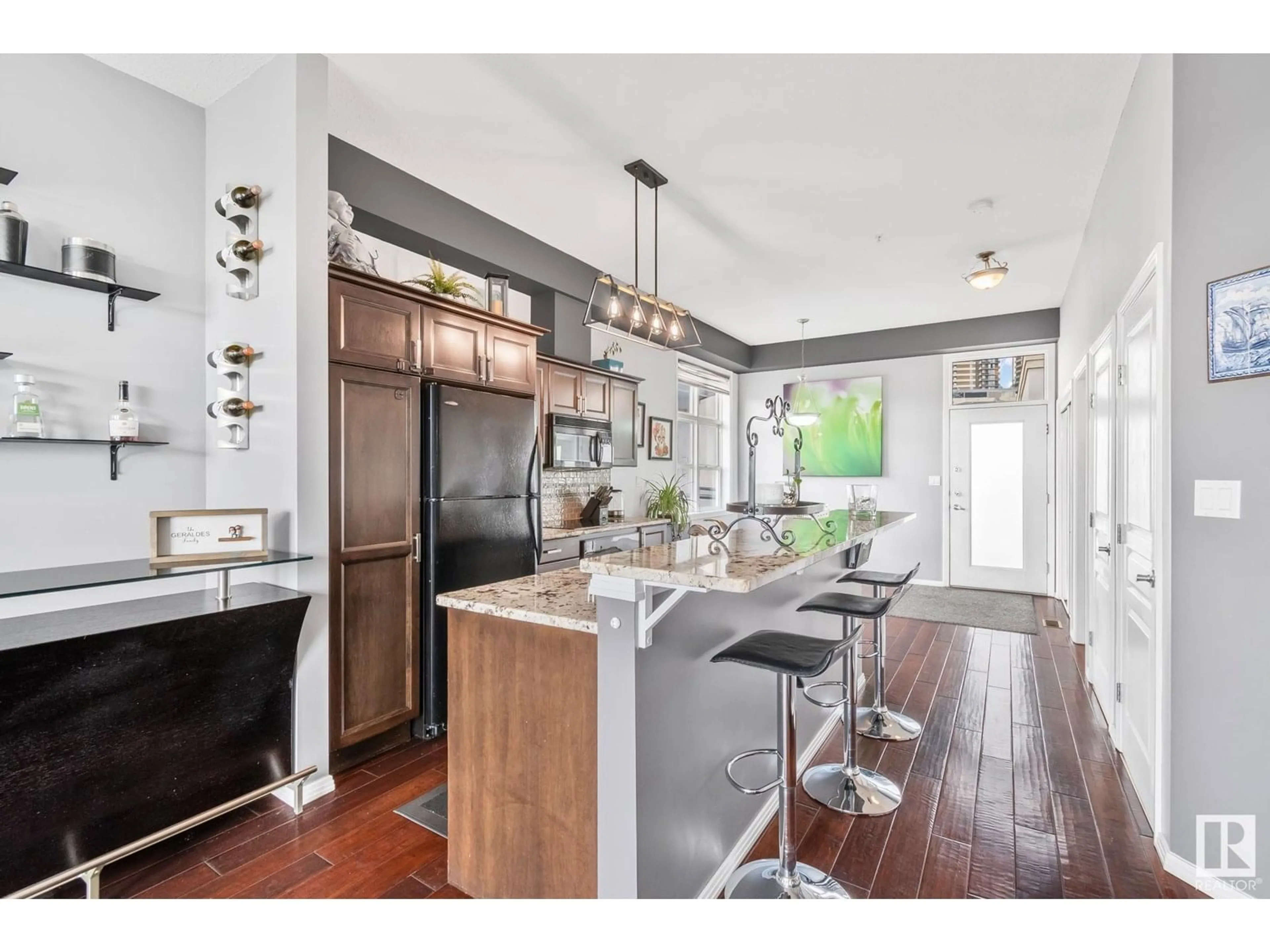 Open concept kitchen, unknown for 401 - 9804 101 ST NW, Edmonton Alberta T5K2X3