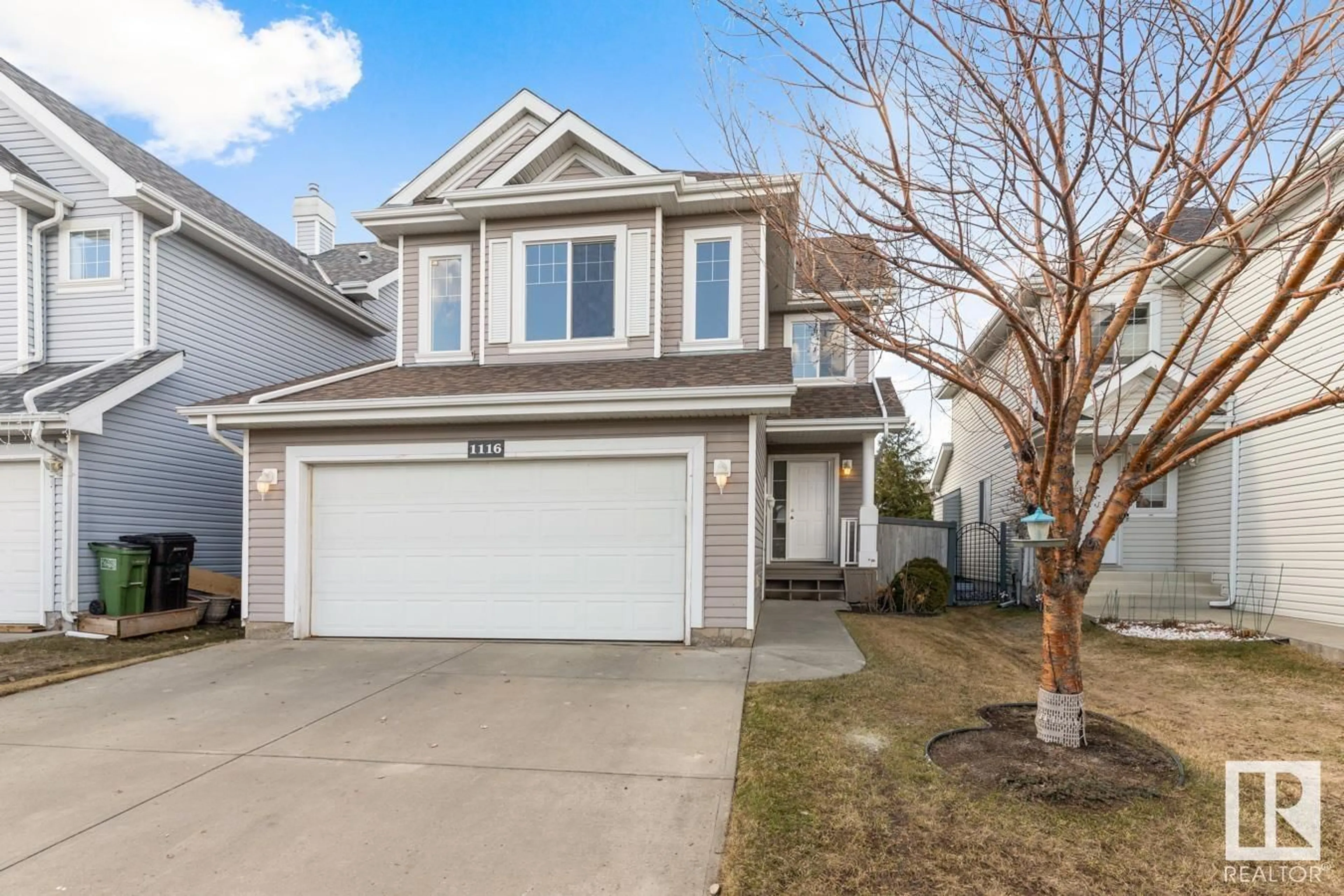 Home with vinyl exterior material, street for SW - 1116 84 ST, Edmonton Alberta T6X1E3