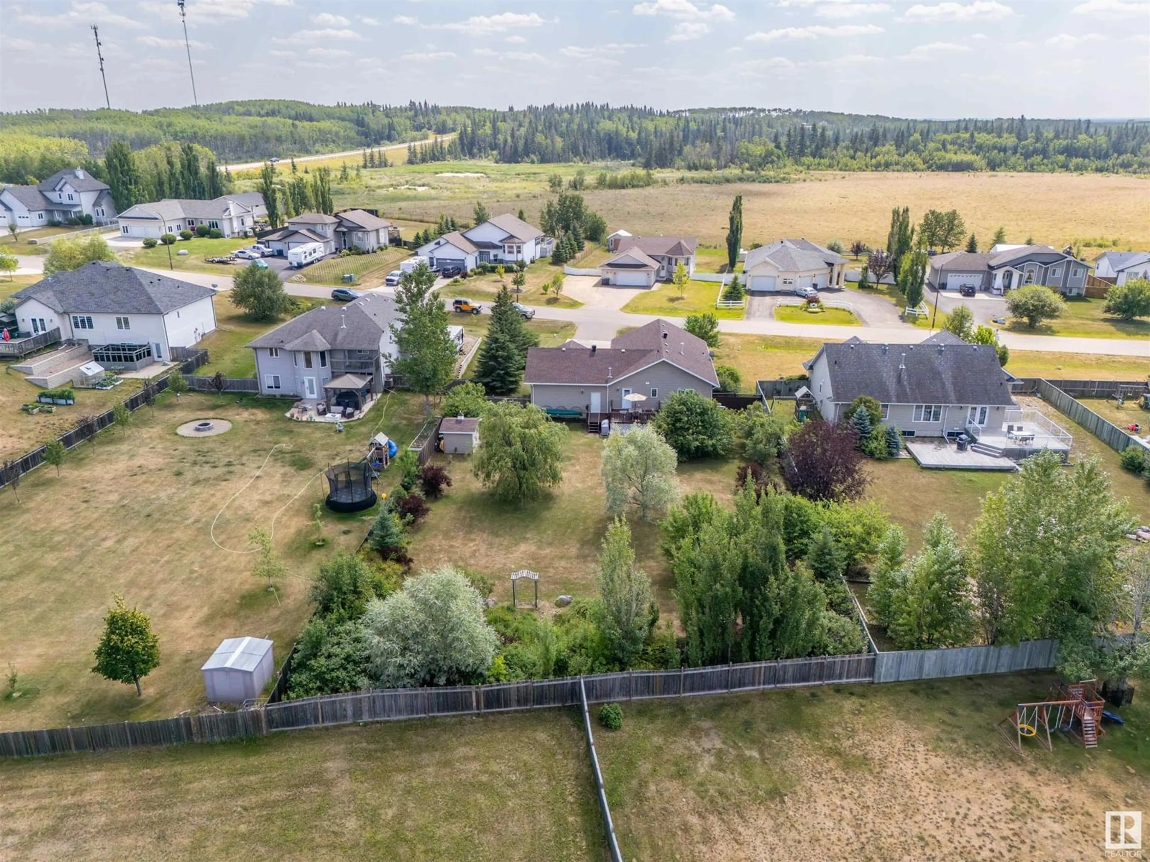 A pic from outside/outdoor area/front of a property/back of a property/a pic from drone, unknown for 5110 DRAKE DR, Cold Lake Alberta T9M1P8