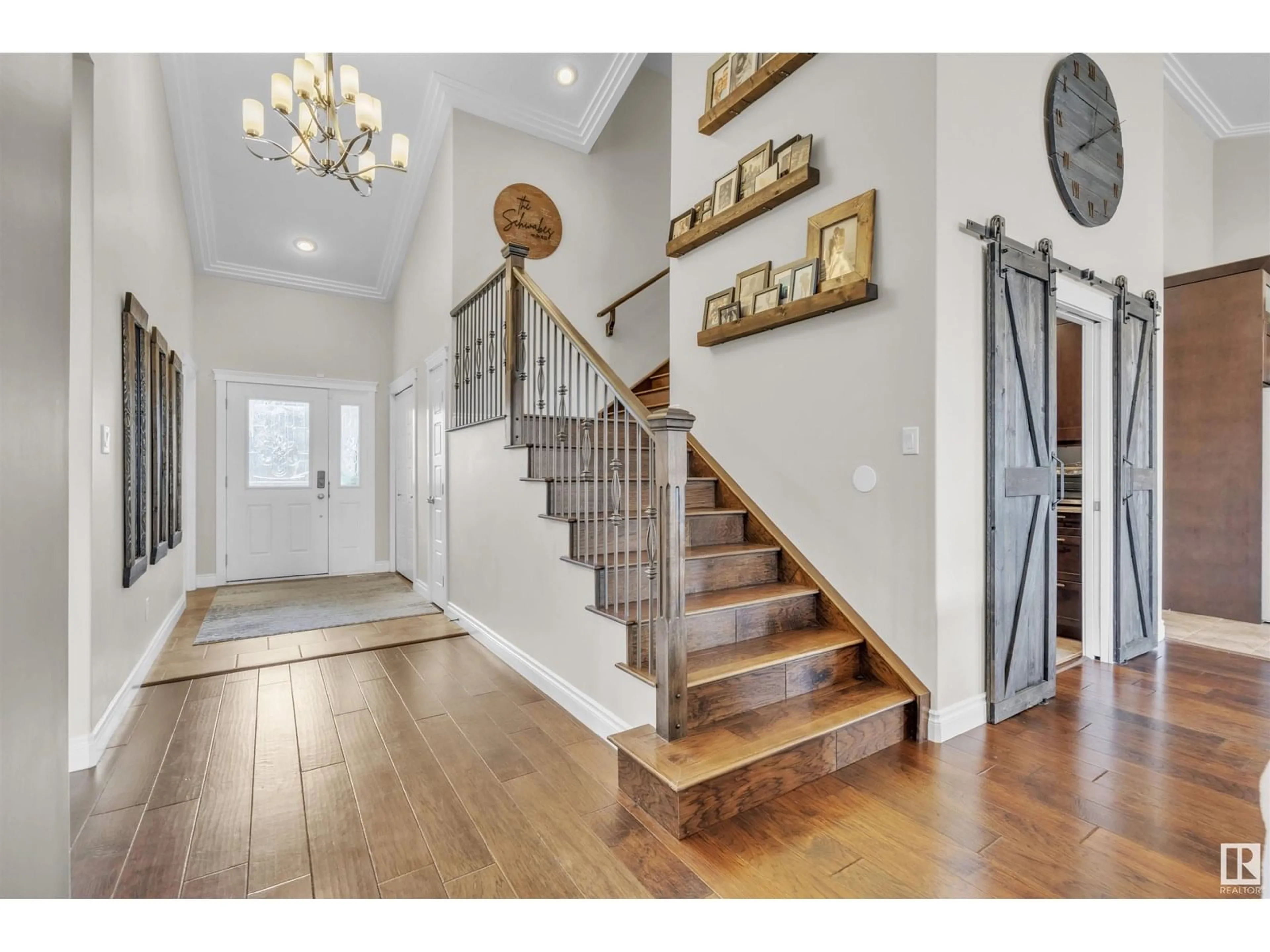 Indoor entryway for 1206 18 AV, Cold Lake Alberta T9M0G4