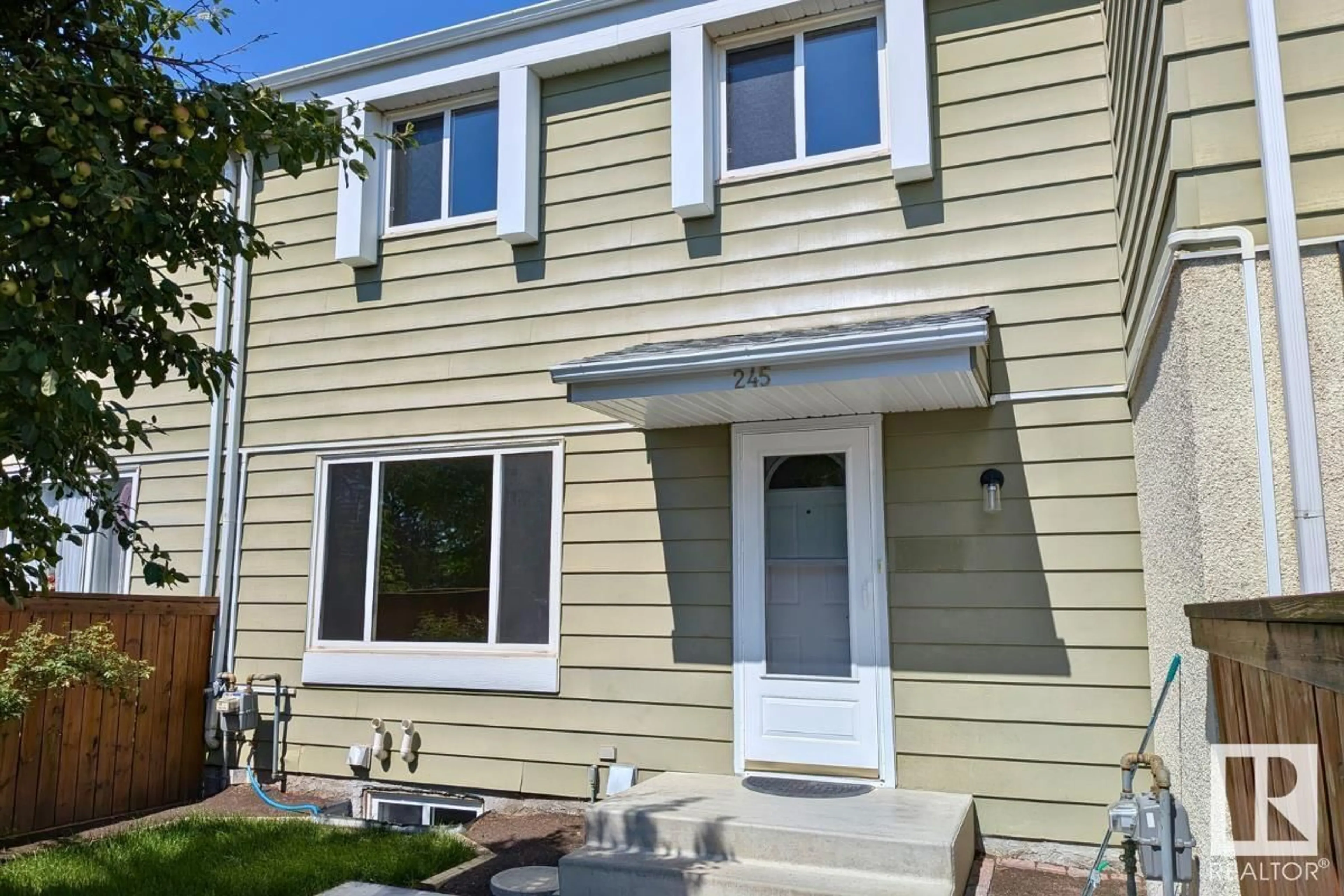Home with vinyl exterior material, street for 245 PRIMROSE GARDENS GD, Edmonton Alberta T5T0R1